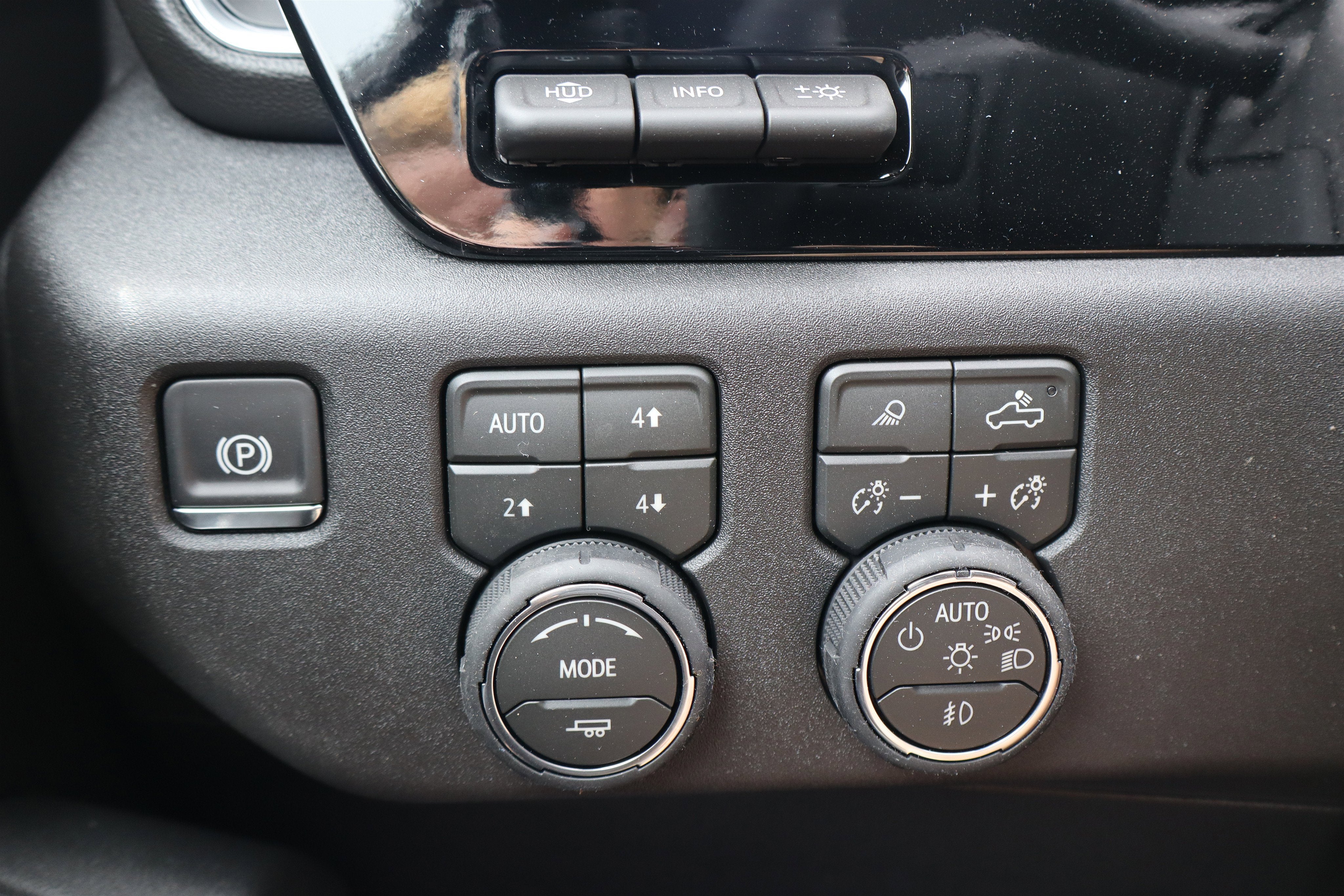 2026 Chevrolet Silverado 2500HD LTZ Crew Cab 4WD