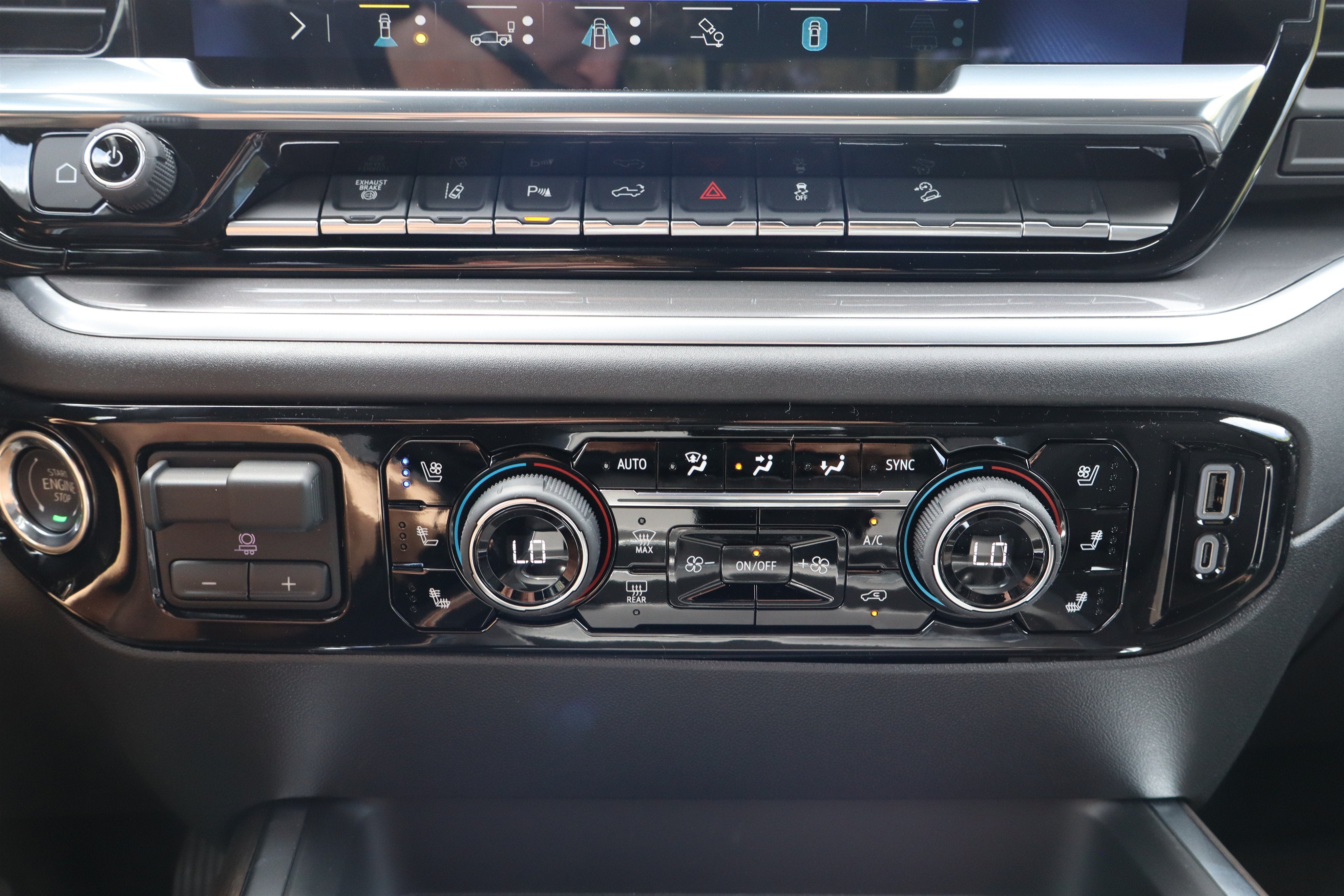 2026 Chevrolet Silverado 2500HD High Country Crew Cab 4WD