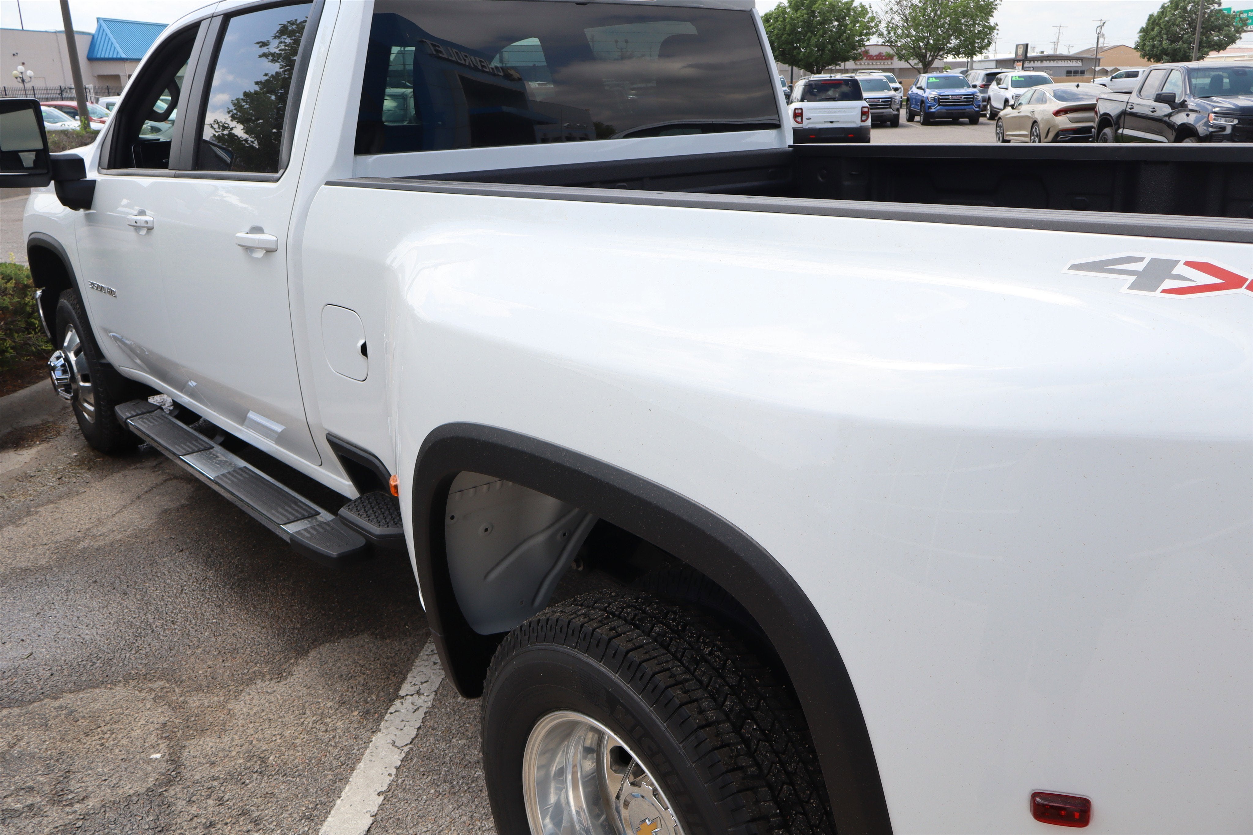 2026 Chevrolet Silverado 3500HD LT Crew Cab 4WD