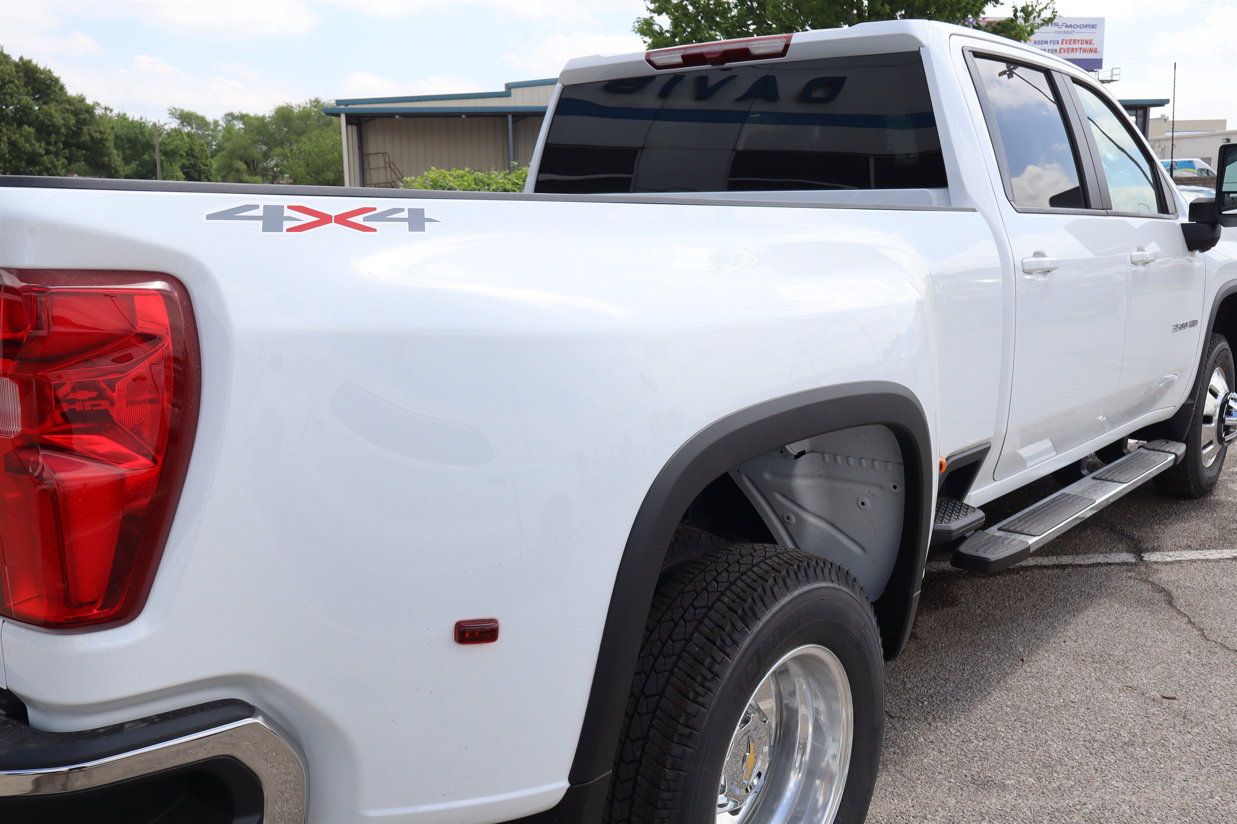2026 Chevrolet Silverado 3500HD LT Crew Cab 4WD