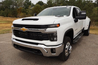2026 Chevrolet Silverado 3500HD LT Crew Cab 4WD