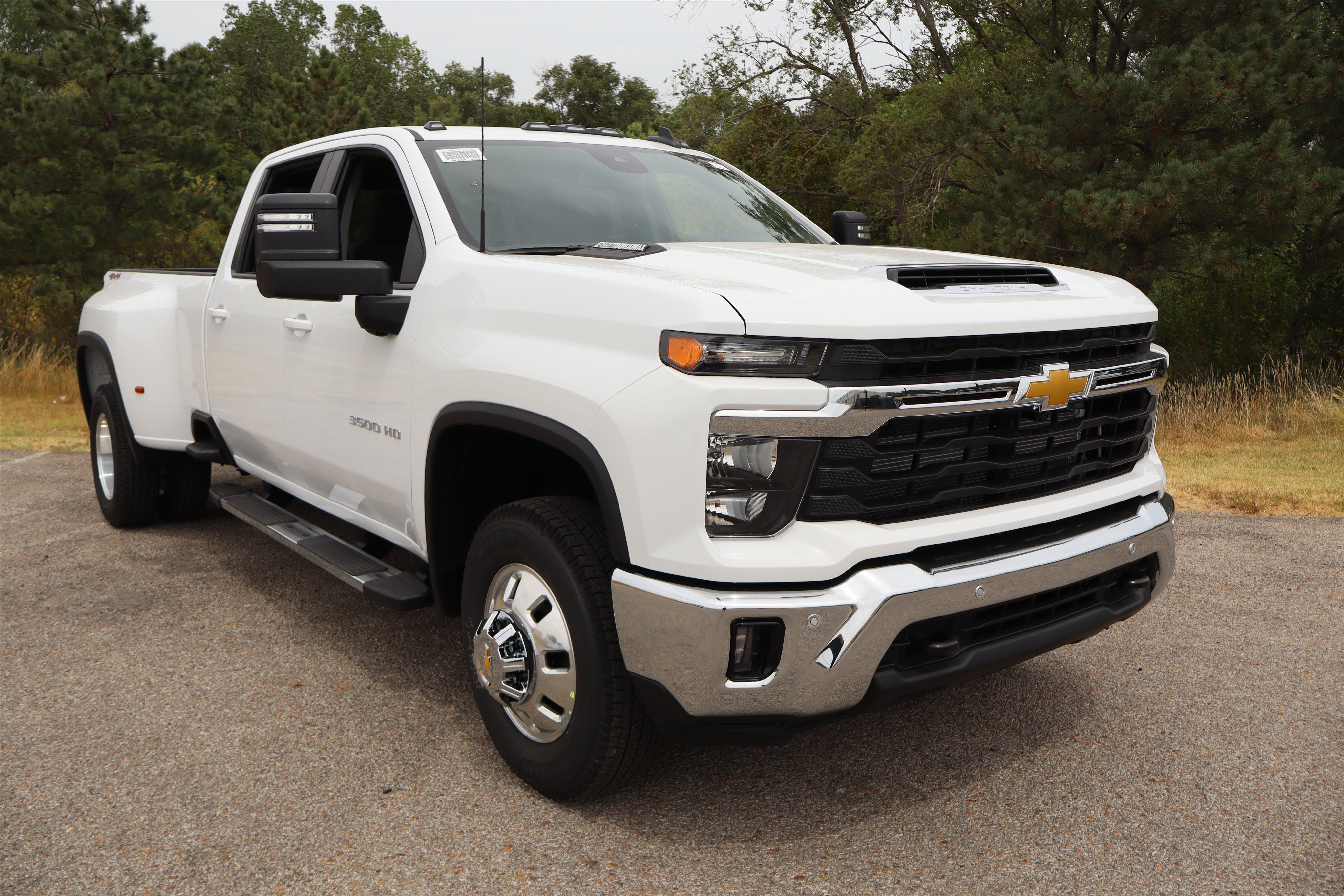 2026 Chevrolet Silverado 3500HD LT Crew Cab 4WD