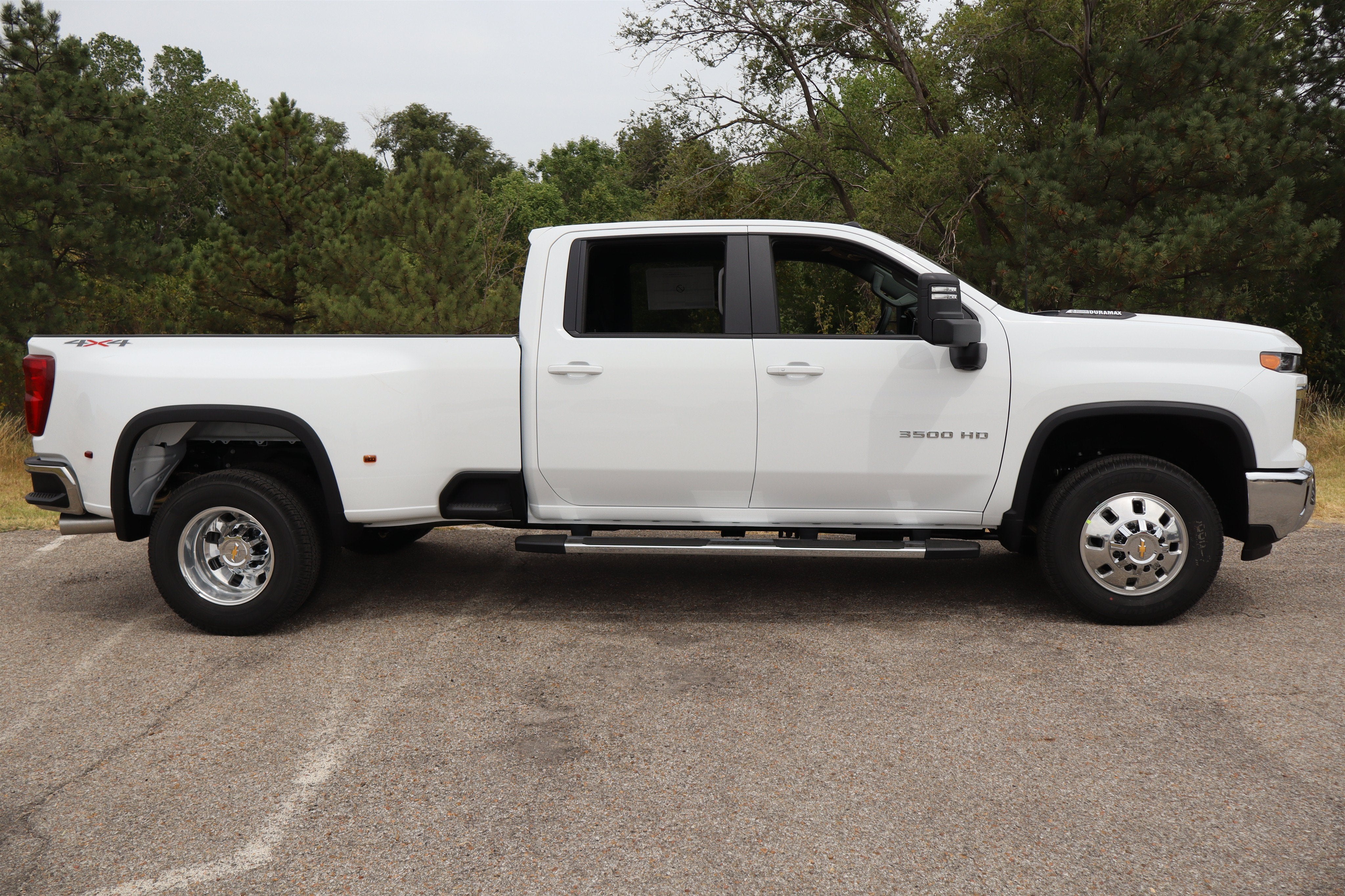 2026 Chevrolet Silverado 3500HD LT Crew Cab 4WD