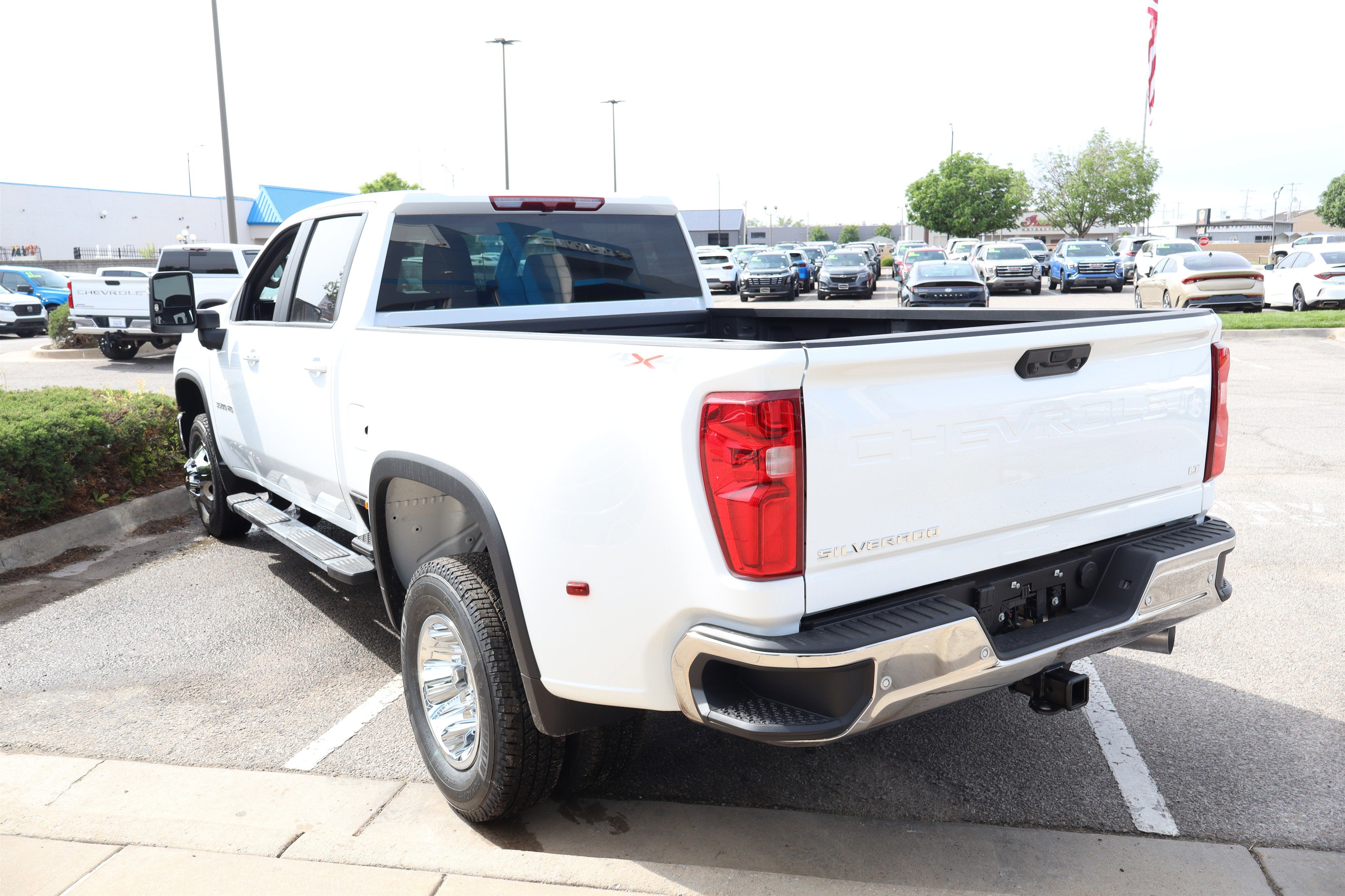 2026 Chevrolet Silverado 3500HD LT Crew Cab 4WD