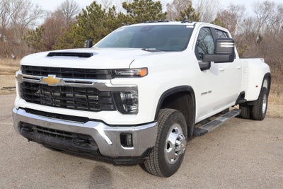 2026 Chevrolet Silverado 3500HD LT Crew Cab 4WD