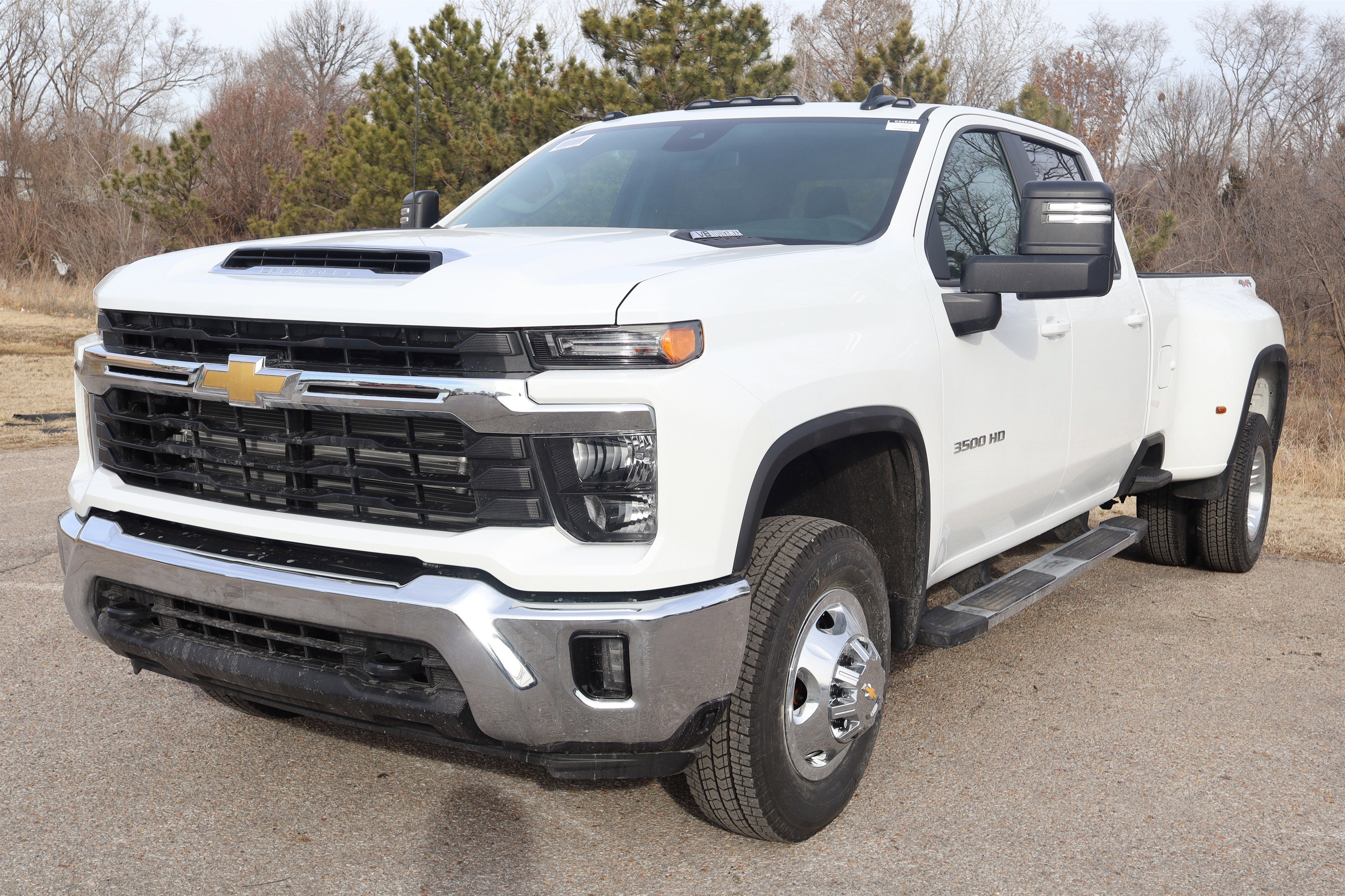 2026 Chevrolet Silverado 3500HD LT Crew Cab 4WD
