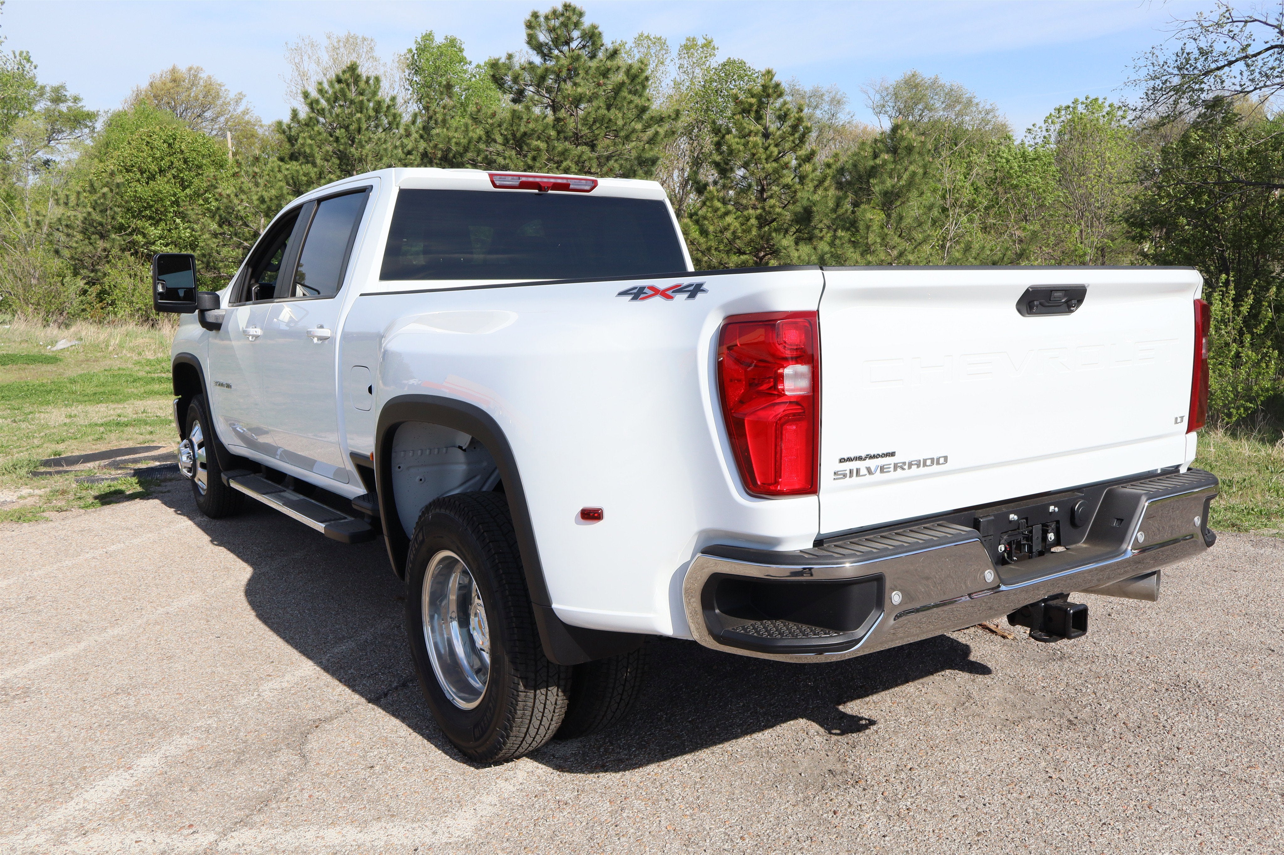 2026 Chevrolet Silverado 3500HD LT Crew Cab 4WD