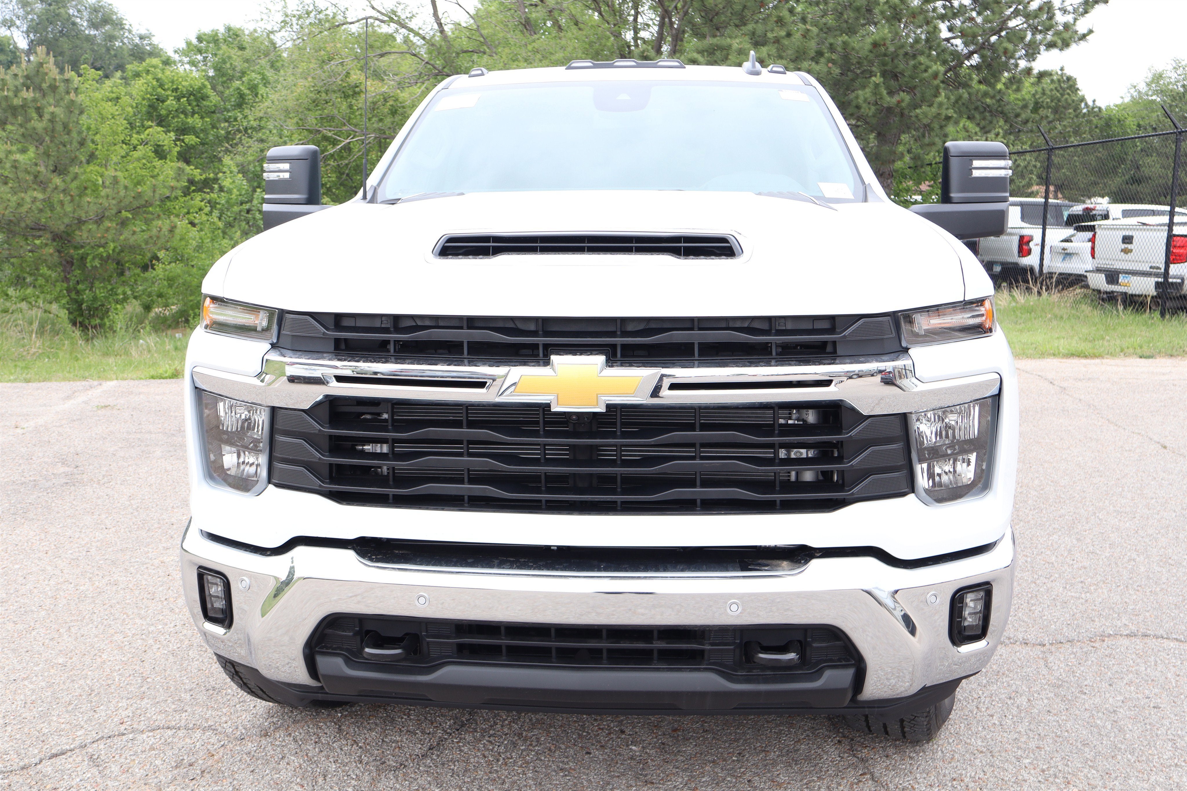2026 Chevrolet Silverado 3500HD LT Crew Cab 4WD