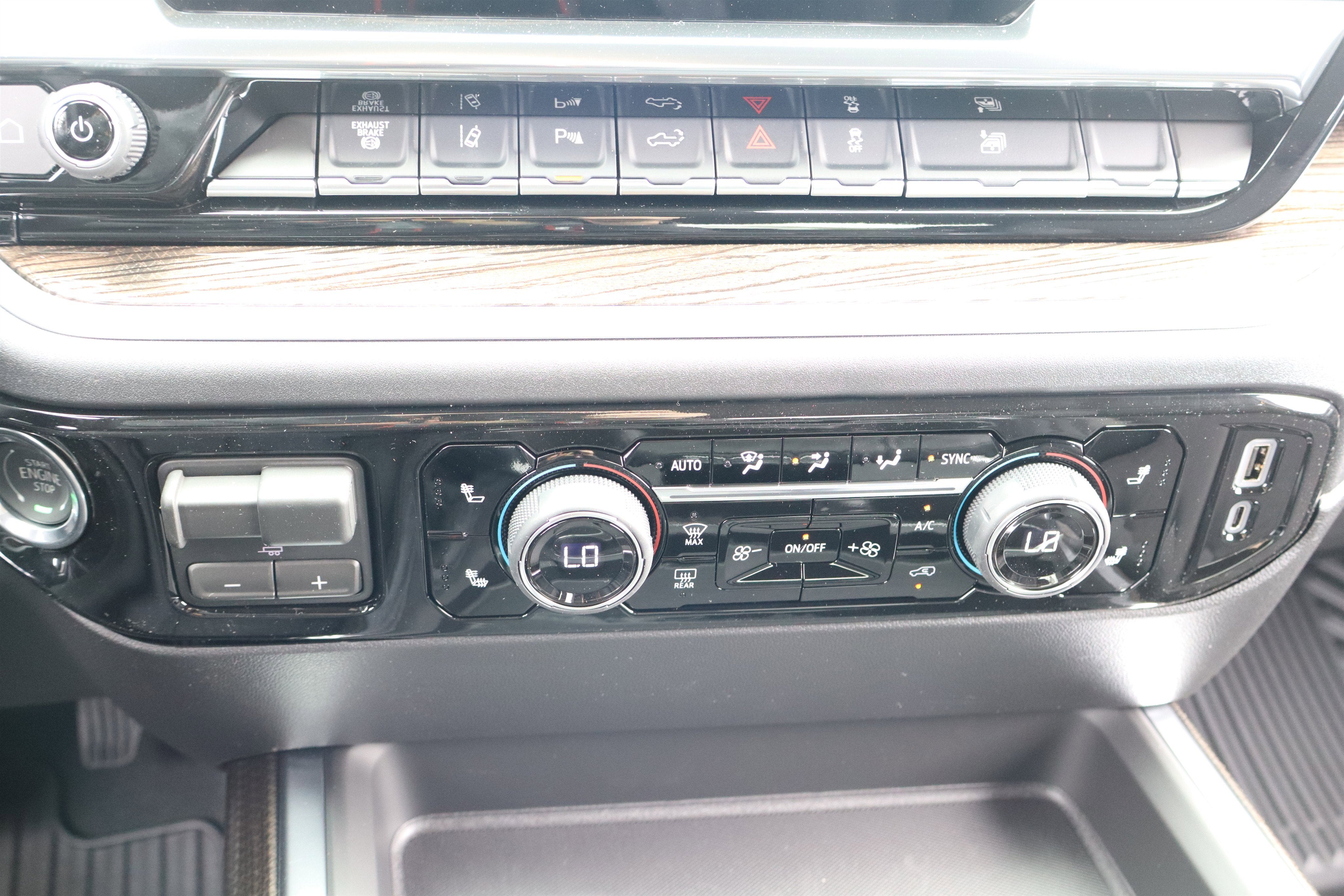 2026 Chevrolet Silverado 3500HD LT Crew Cab 4WD