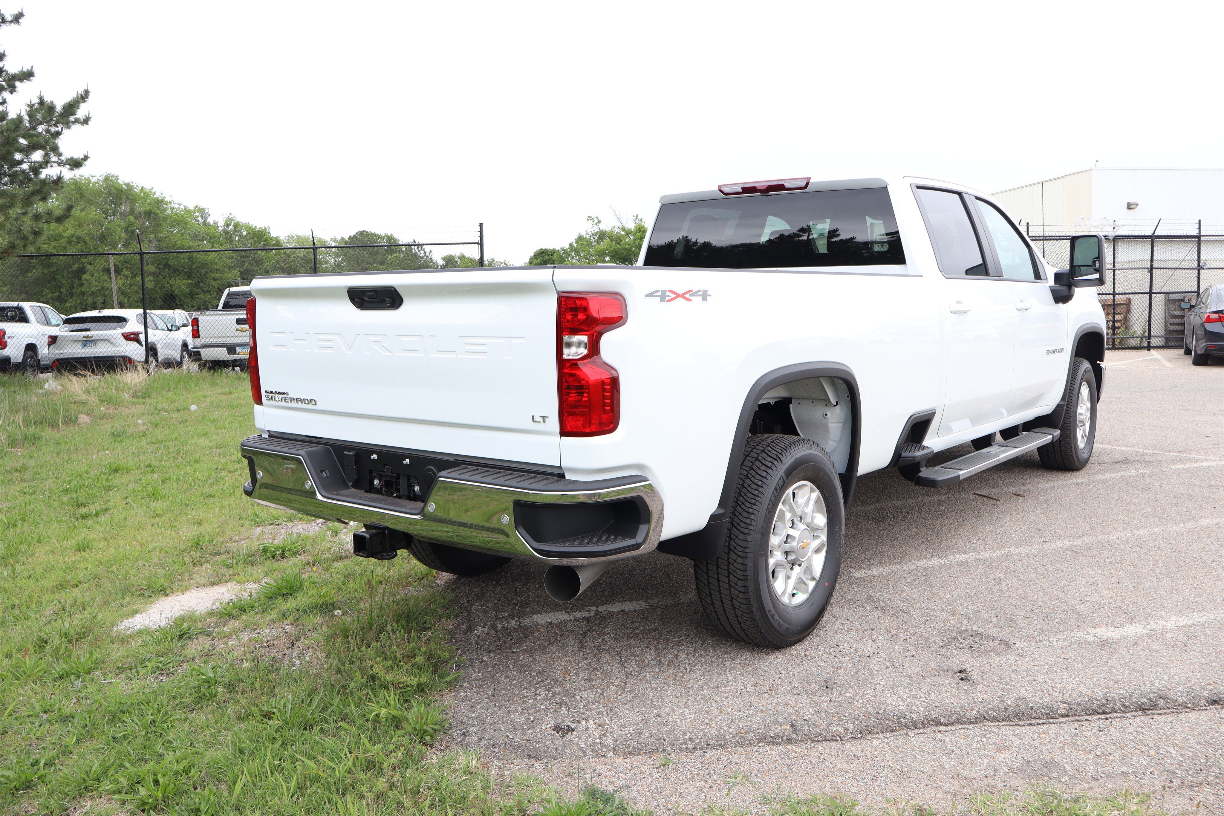 2026 Chevrolet Silverado 3500HD LT Crew Cab 4WD