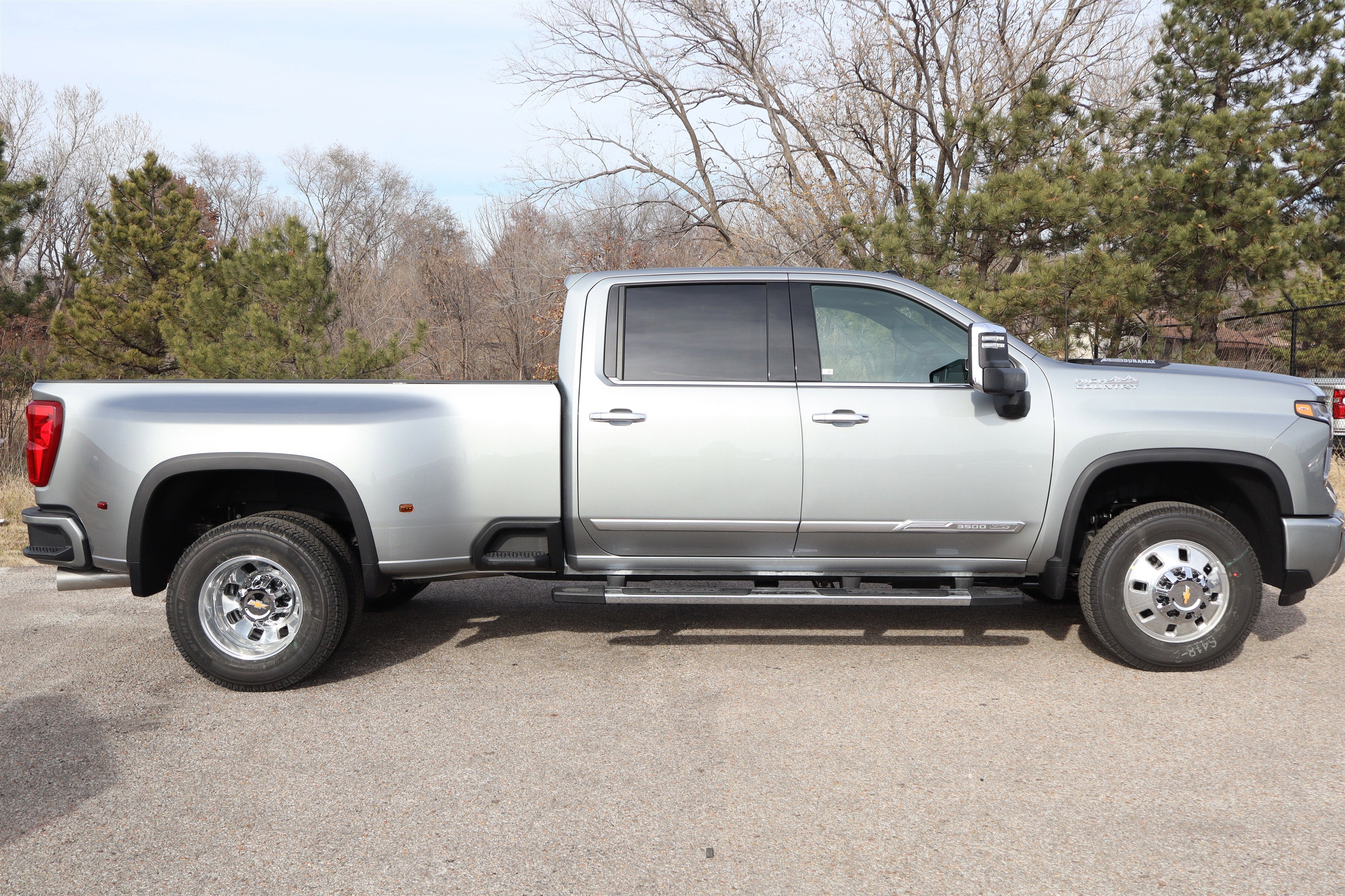 2026 Chevrolet Silverado 3500HD High Country Crew Cab 4WD