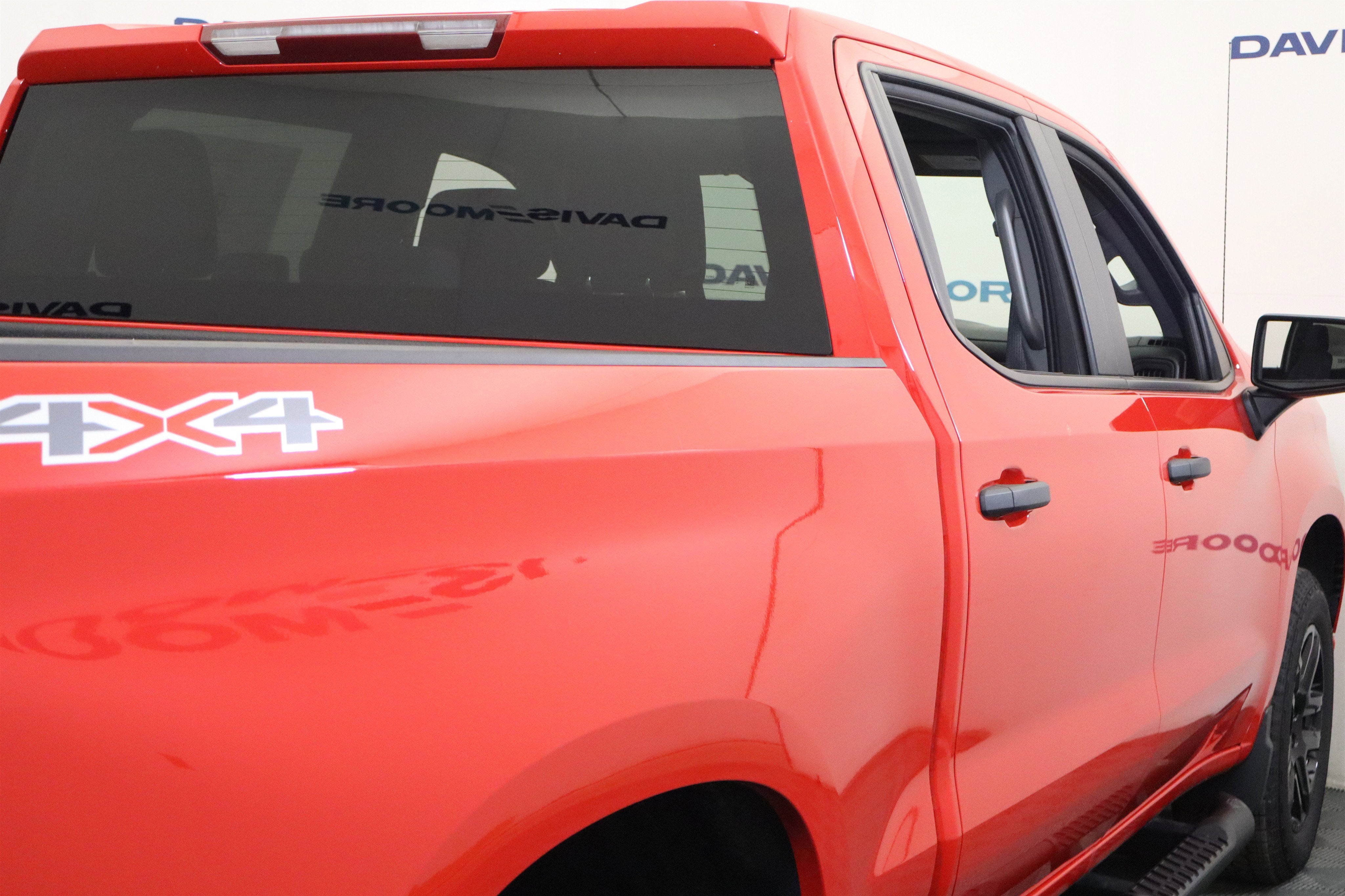 2026 Chevrolet Silverado 1500 Custom Crew Cab 4WD