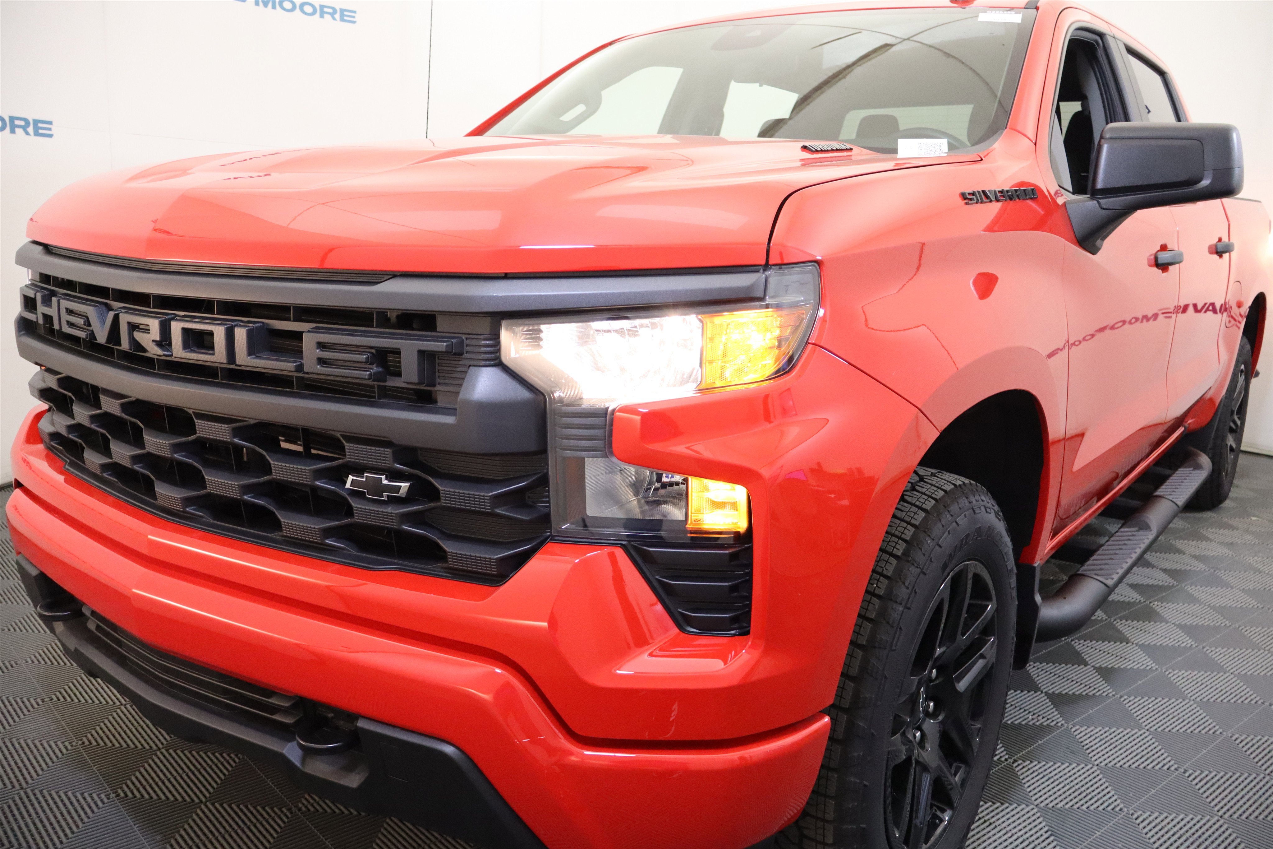 2026 Chevrolet Silverado 1500 Custom Crew Cab 4WD