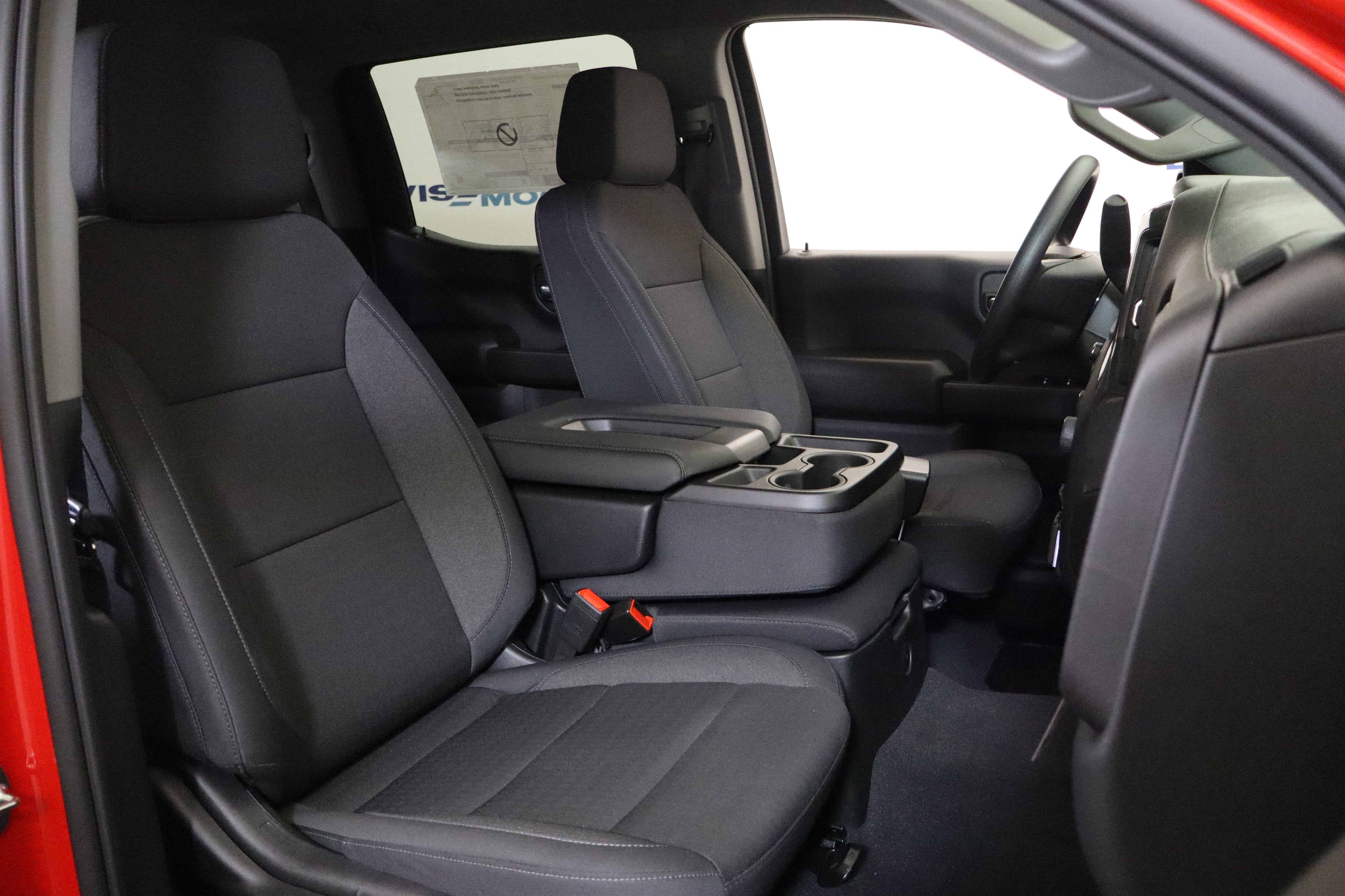 2026 Chevrolet Silverado 1500 Custom Crew Cab 4WD