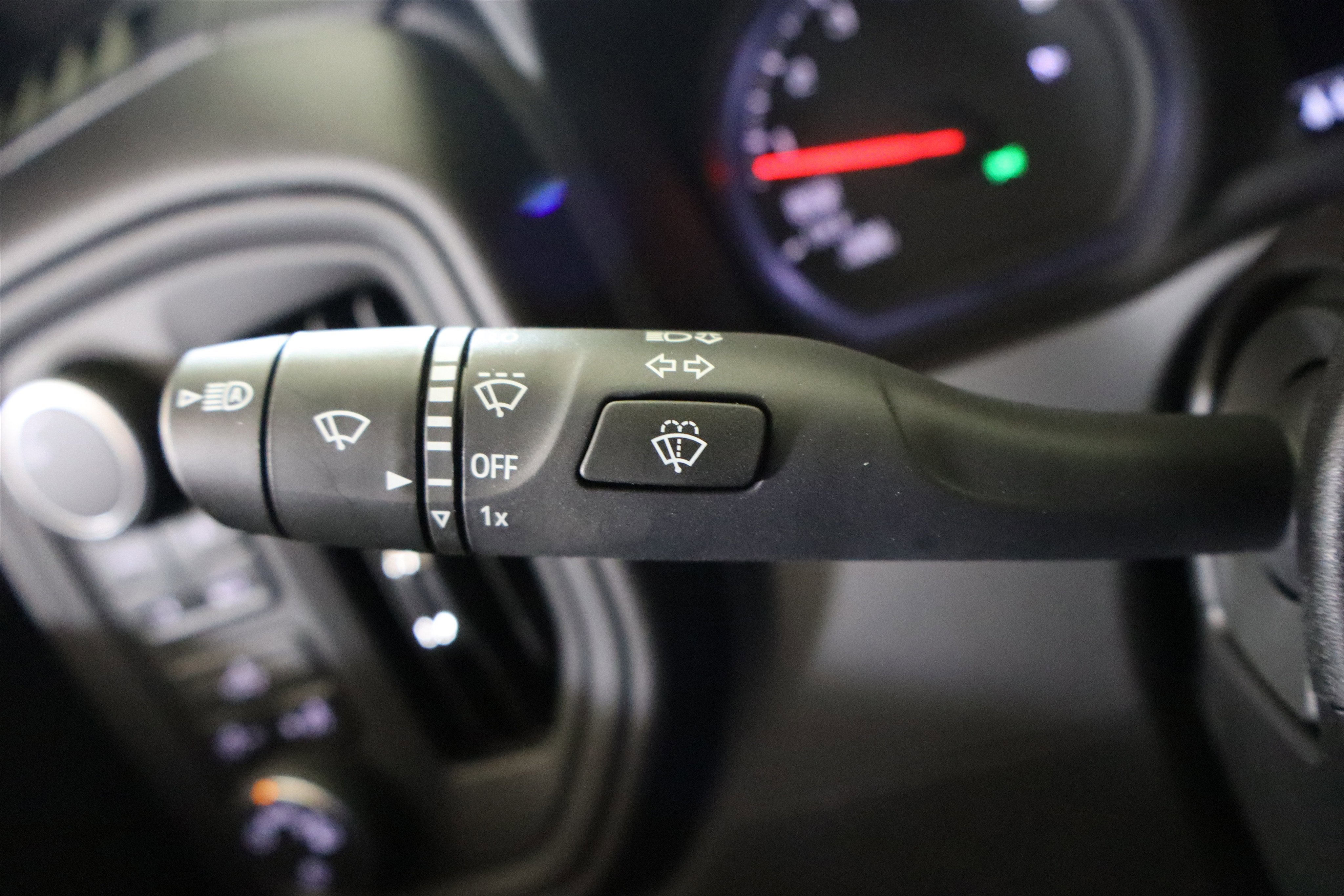 2026 Chevrolet Silverado 1500 Custom Crew Cab 4WD