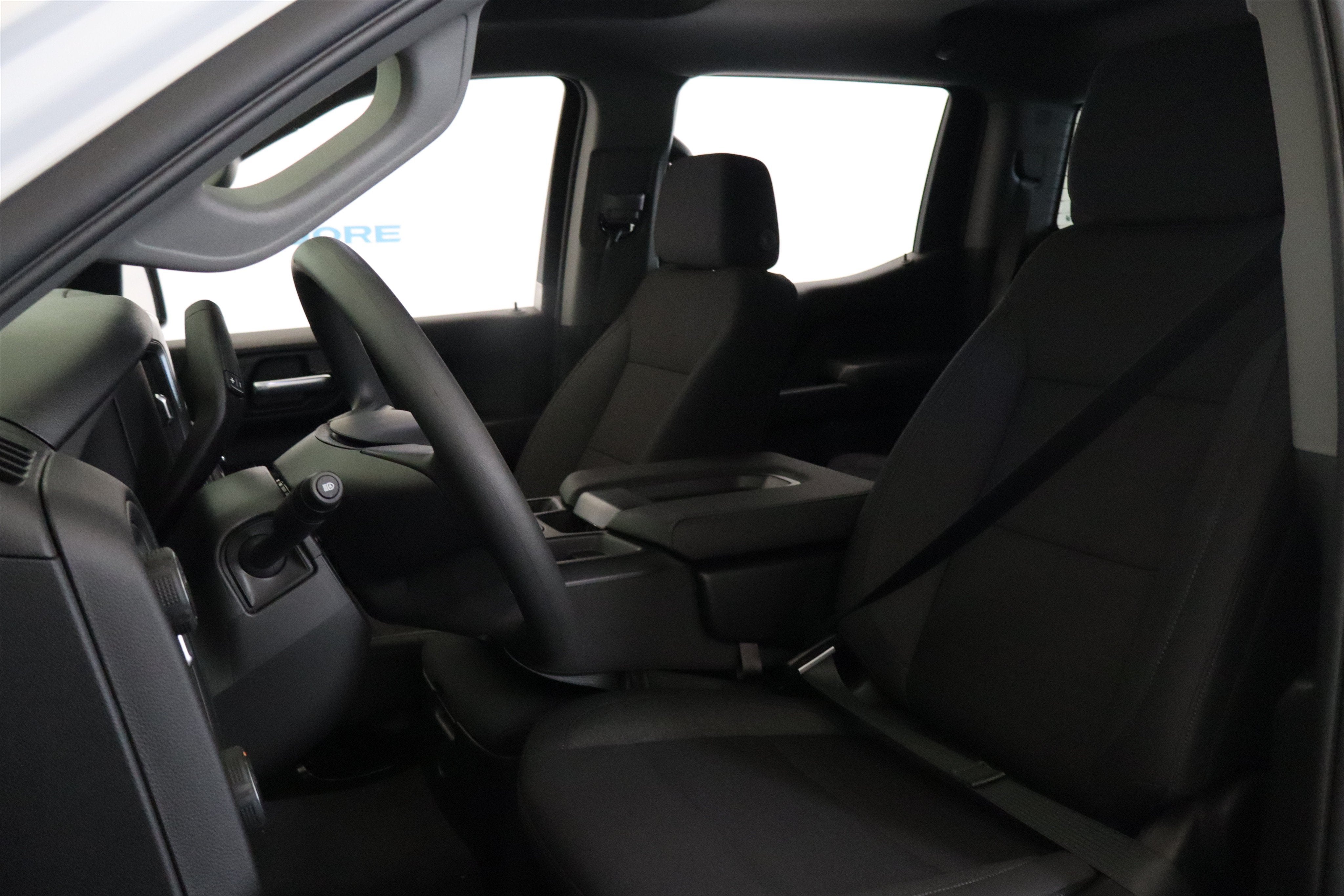 2026 Chevrolet Silverado 1500 Custom Crew Cab 4WD