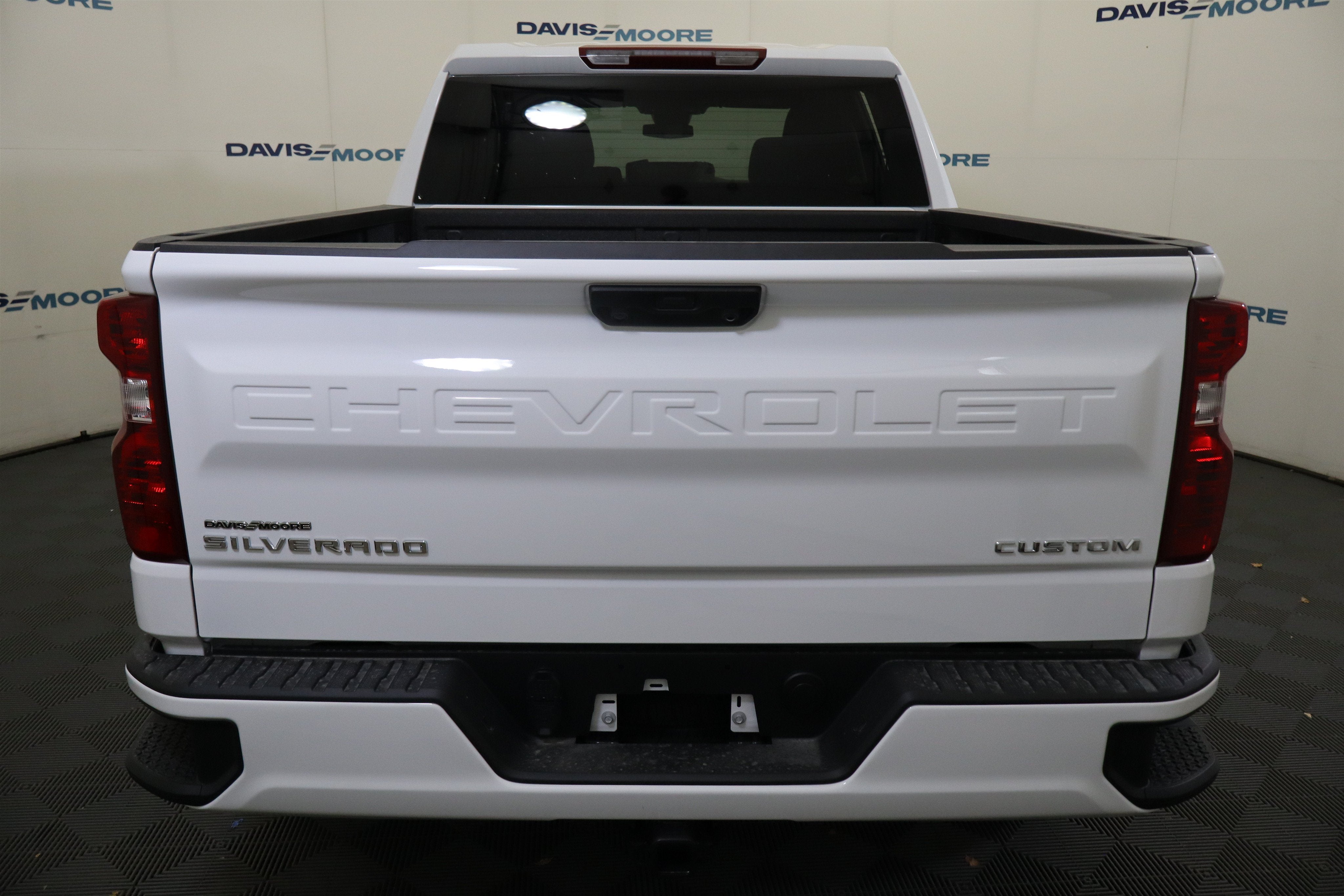 2026 Chevrolet Silverado 1500 Custom Crew Cab 4WD