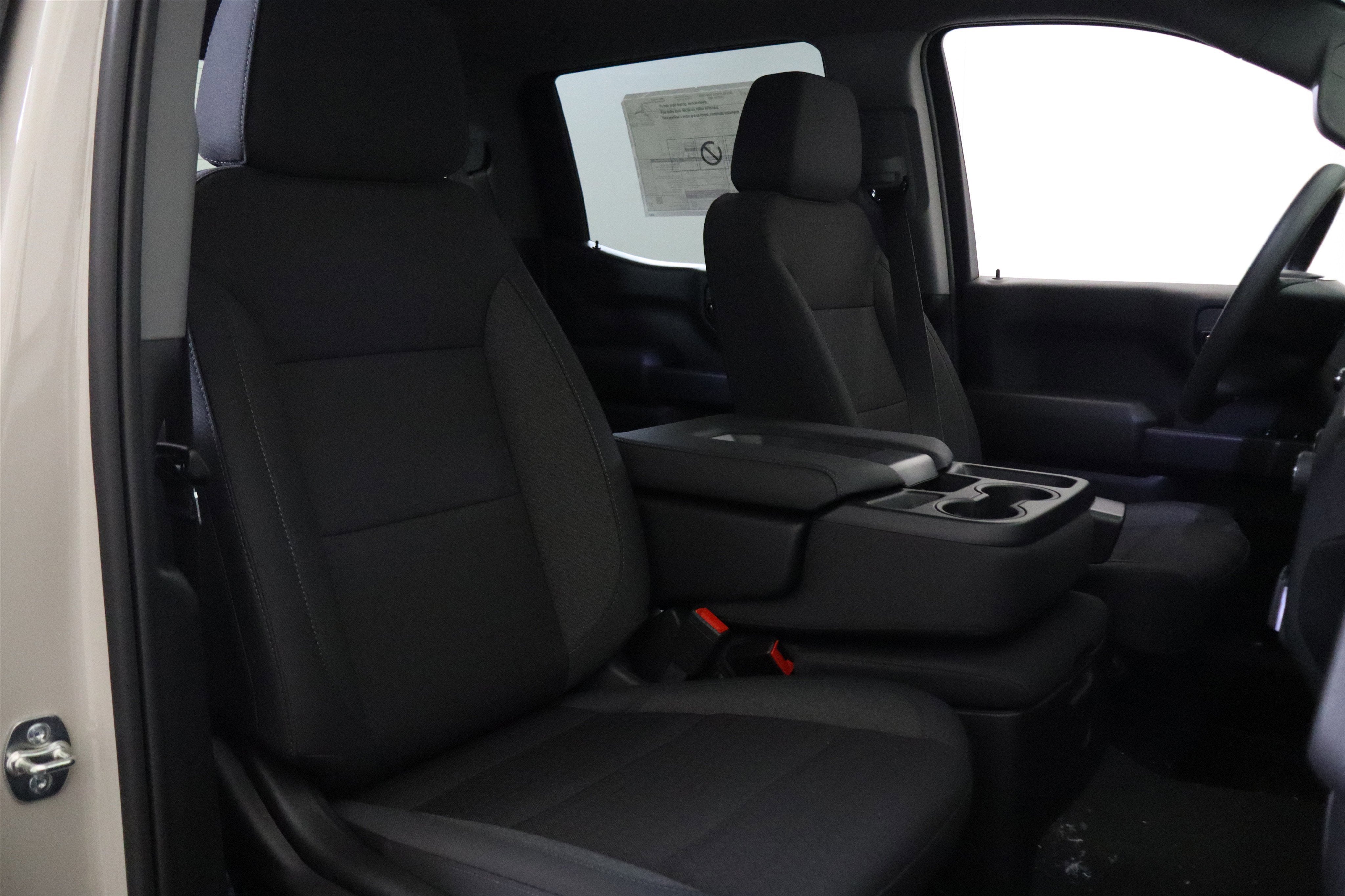 2026 Chevrolet Silverado 1500 Custom Crew Cab 4WD