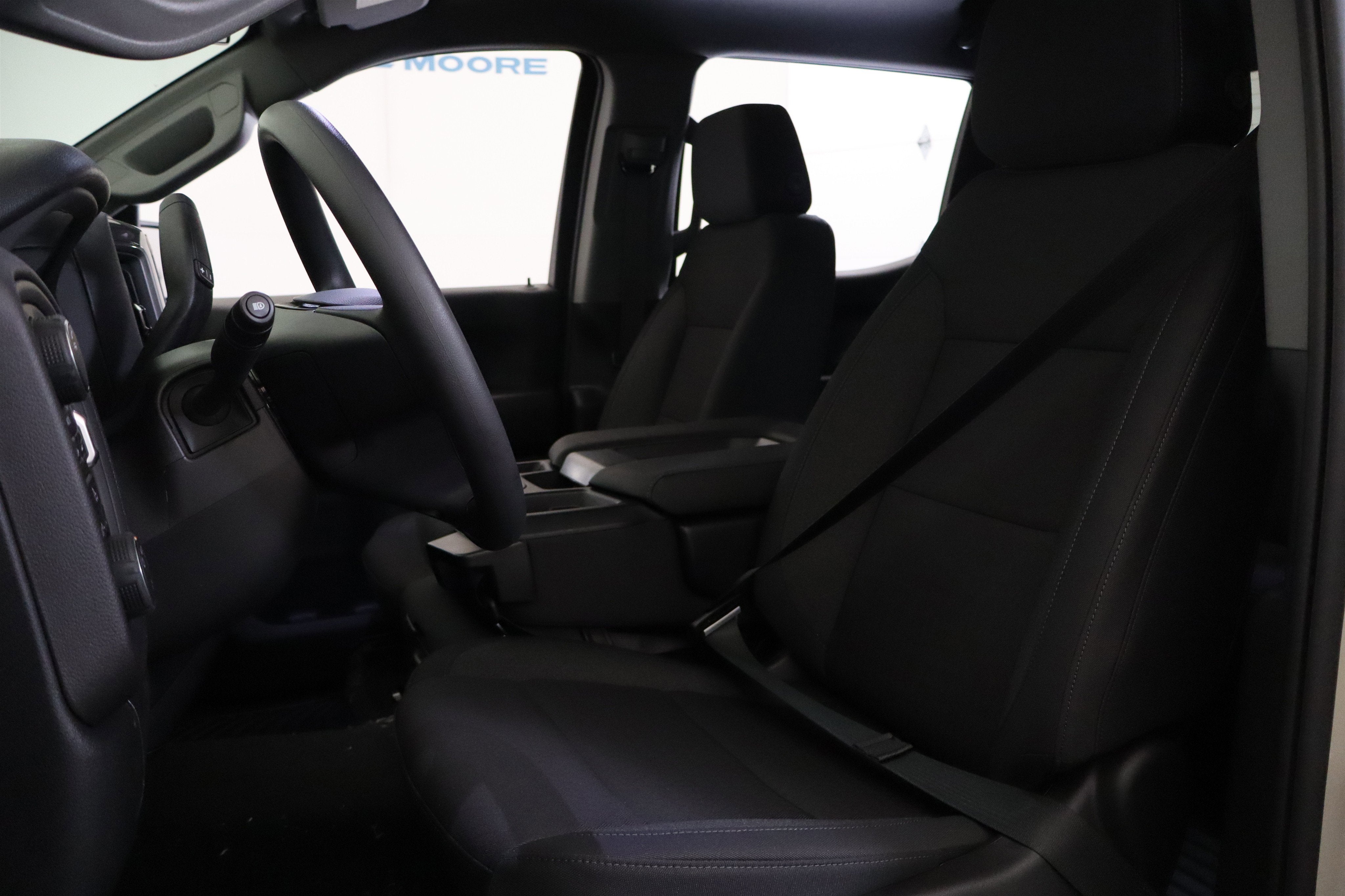 2026 Chevrolet Silverado 1500 Custom Crew Cab 4WD