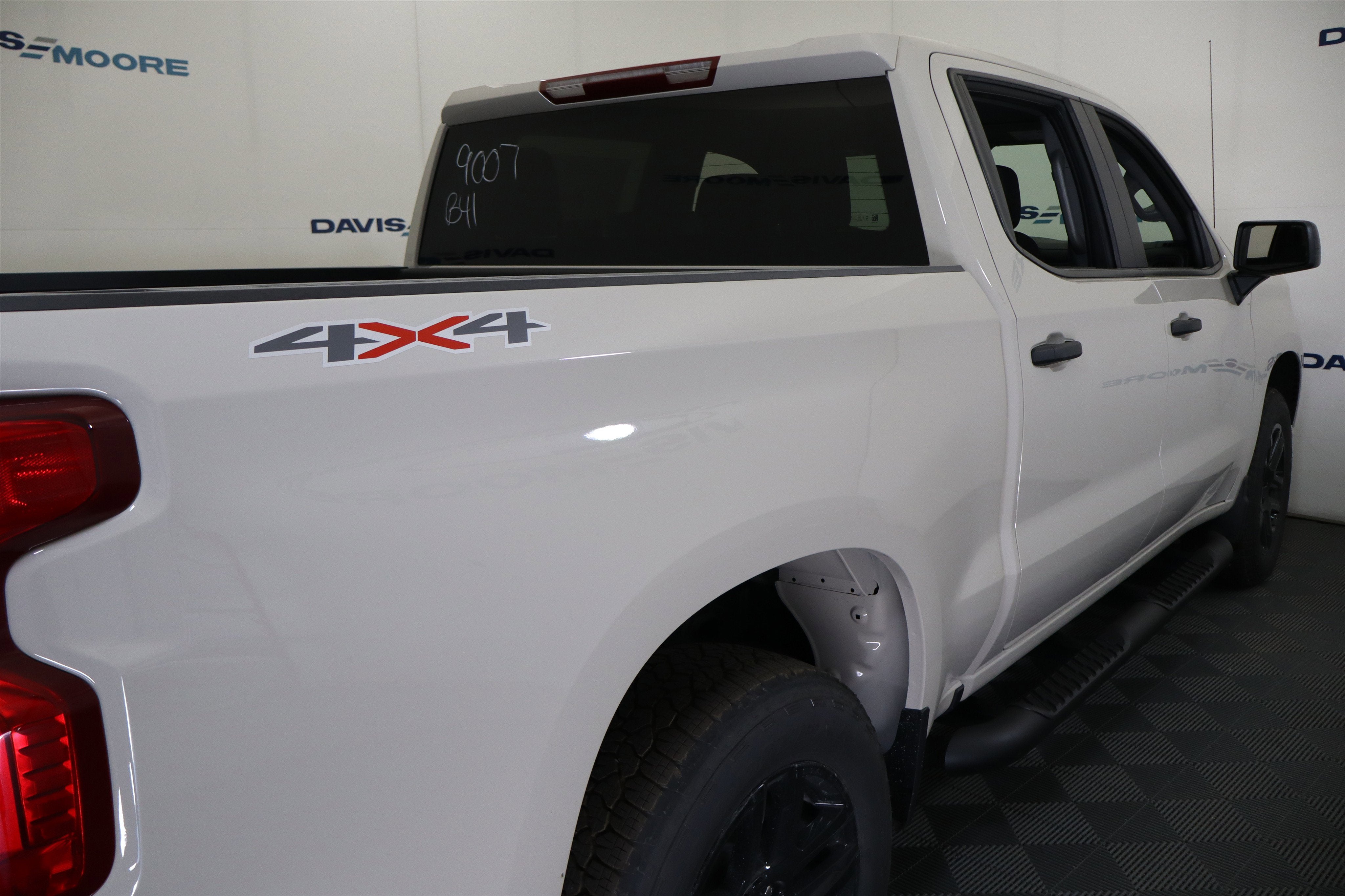 2026 Chevrolet Silverado 1500 Custom Crew Cab 4WD