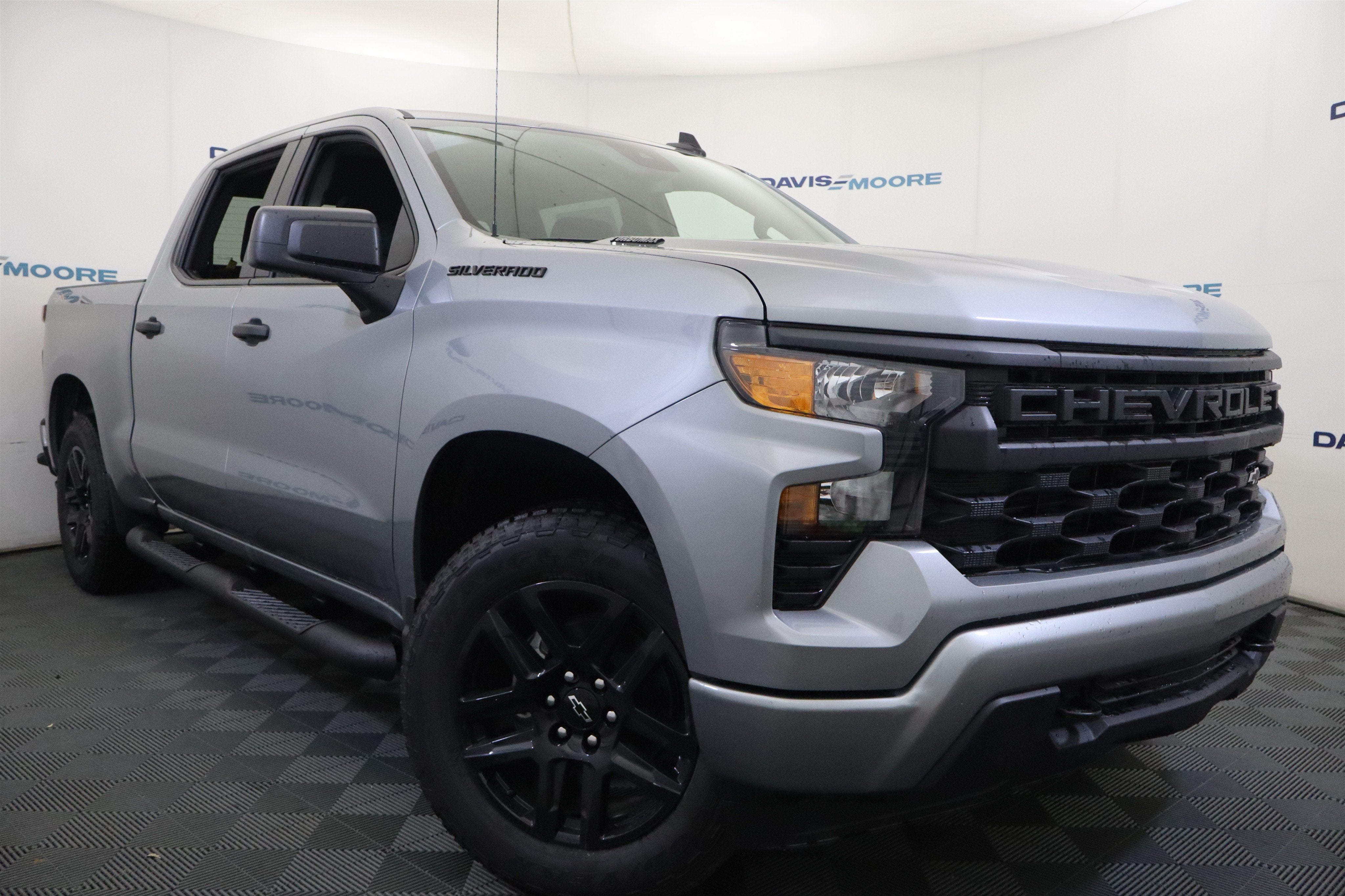 2026 Chevrolet Silverado 1500 Custom Crew Cab 4WD