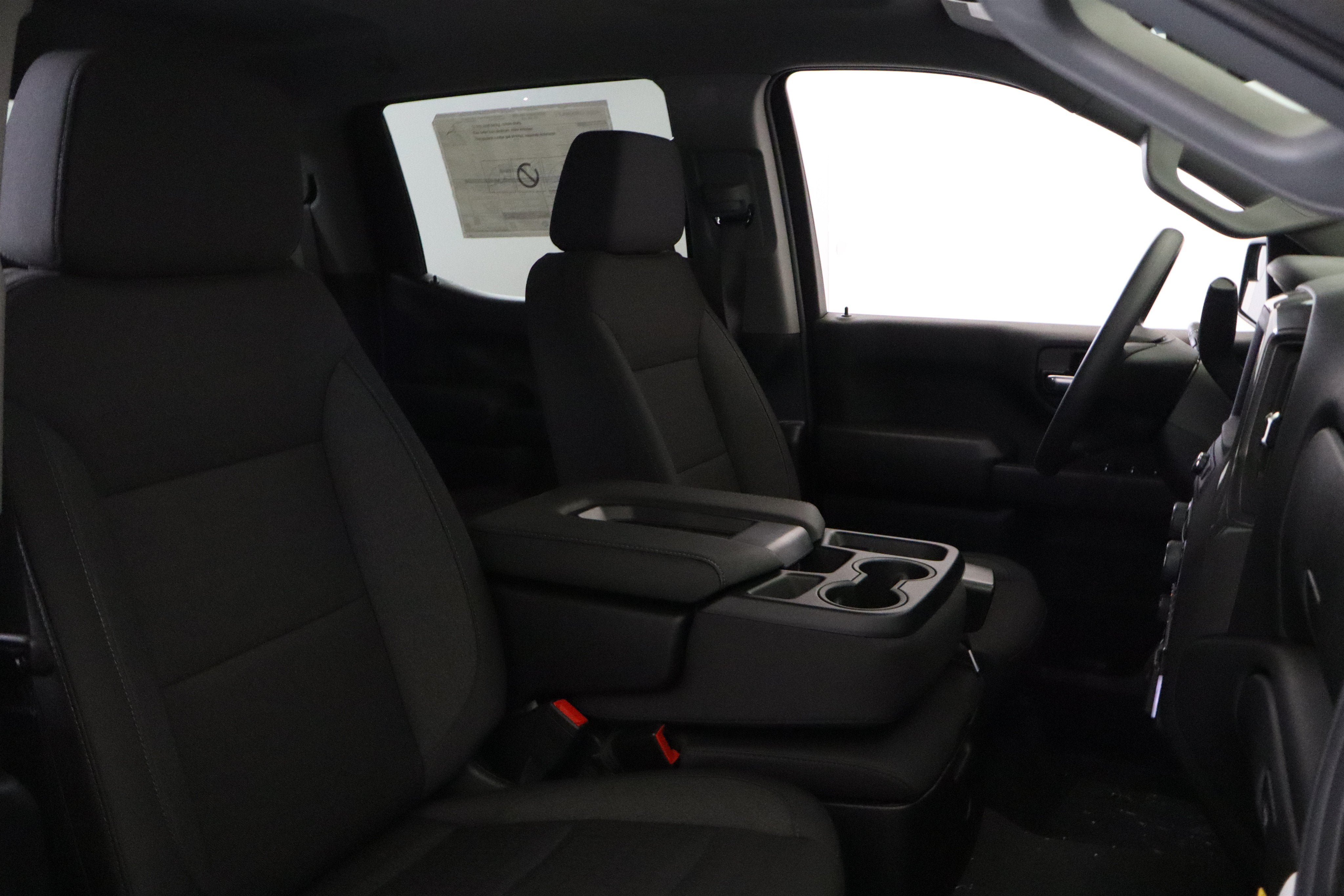 2026 Chevrolet Silverado 1500 Custom Crew Cab 4WD