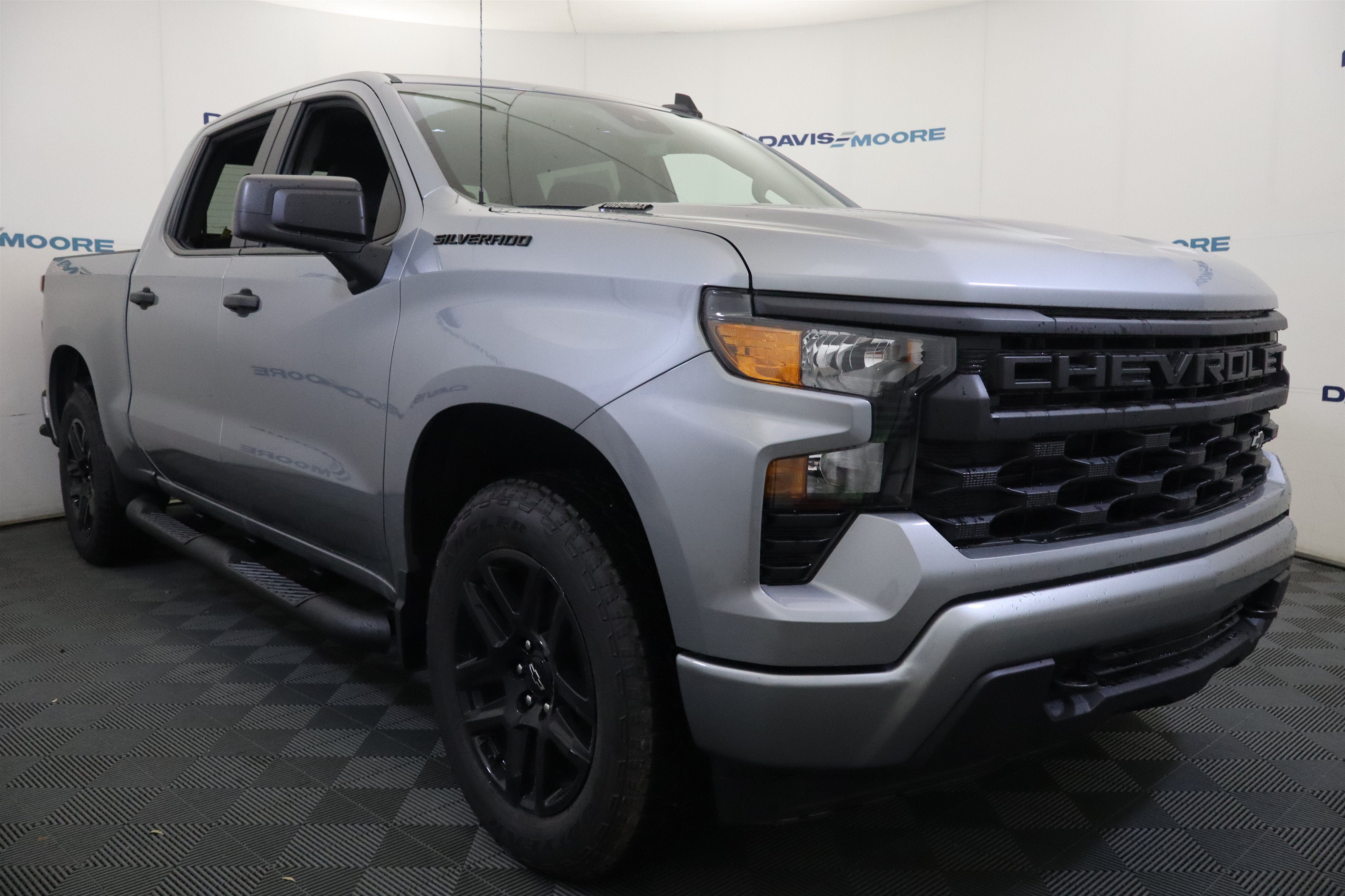2026 Chevrolet Silverado 1500 Custom Crew Cab 4WD