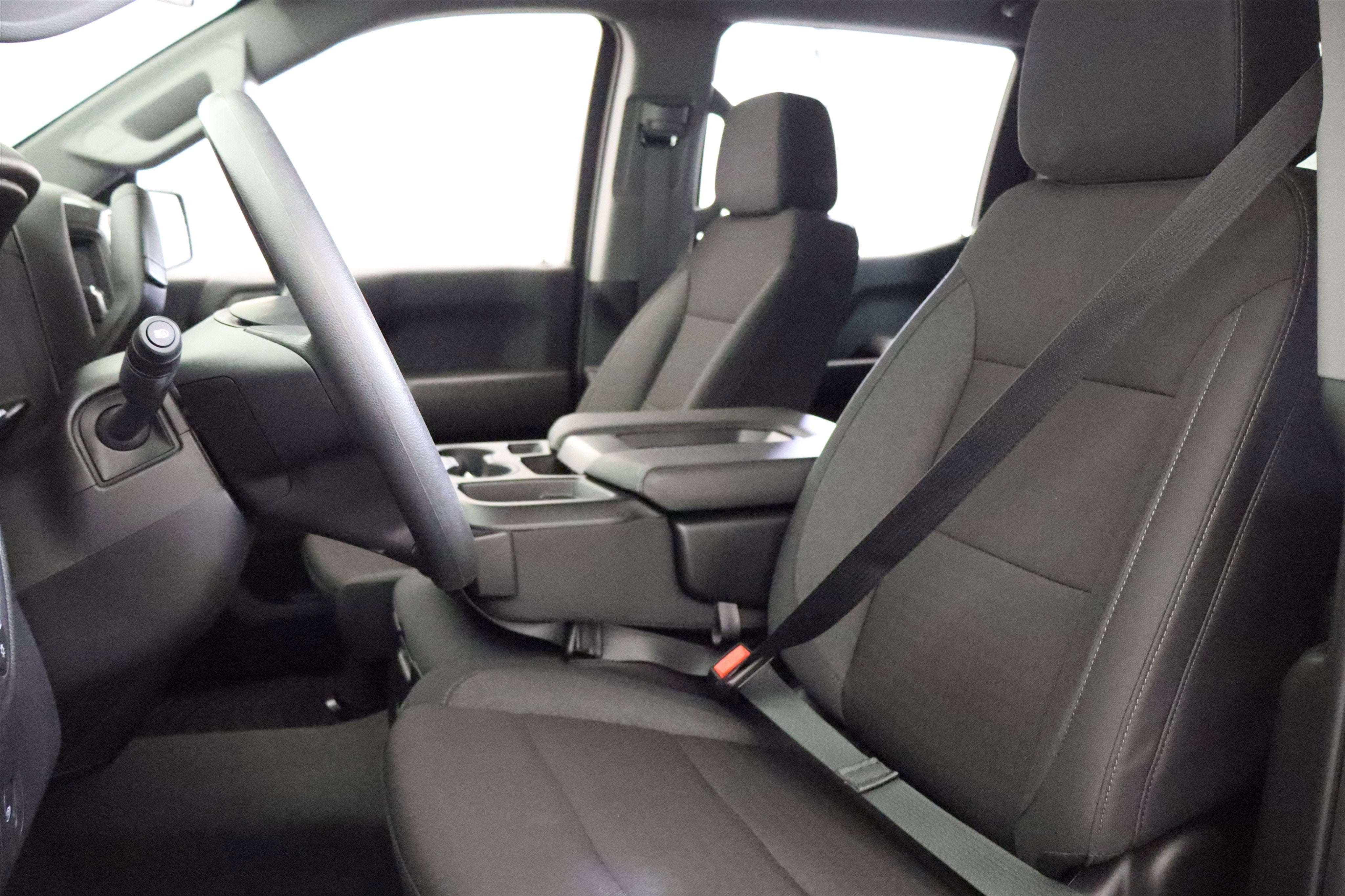 2026 Chevrolet Silverado 1500 Custom Crew Cab 4WD