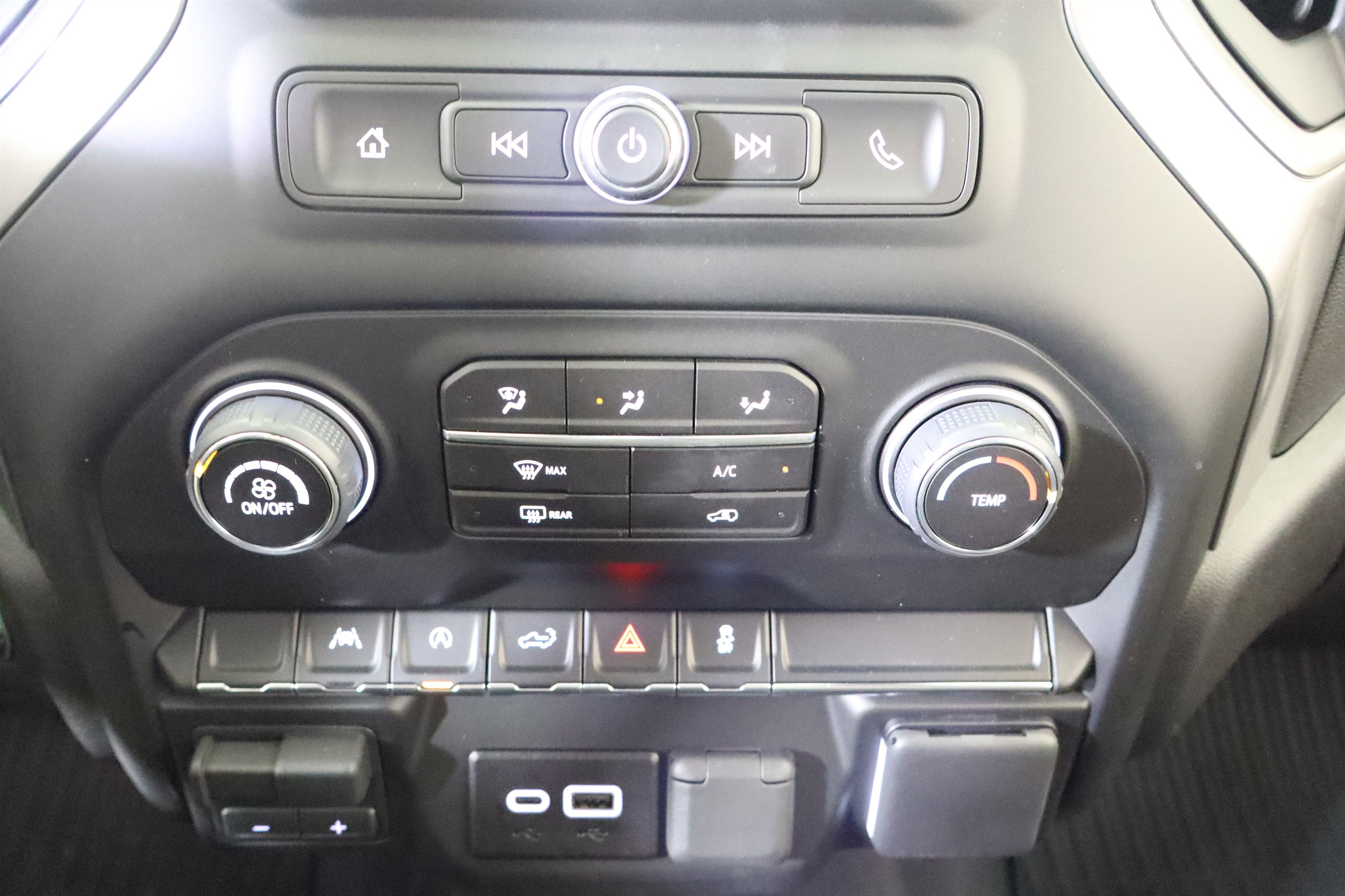 2026 Chevrolet Silverado 1500 Custom Crew Cab 4WD