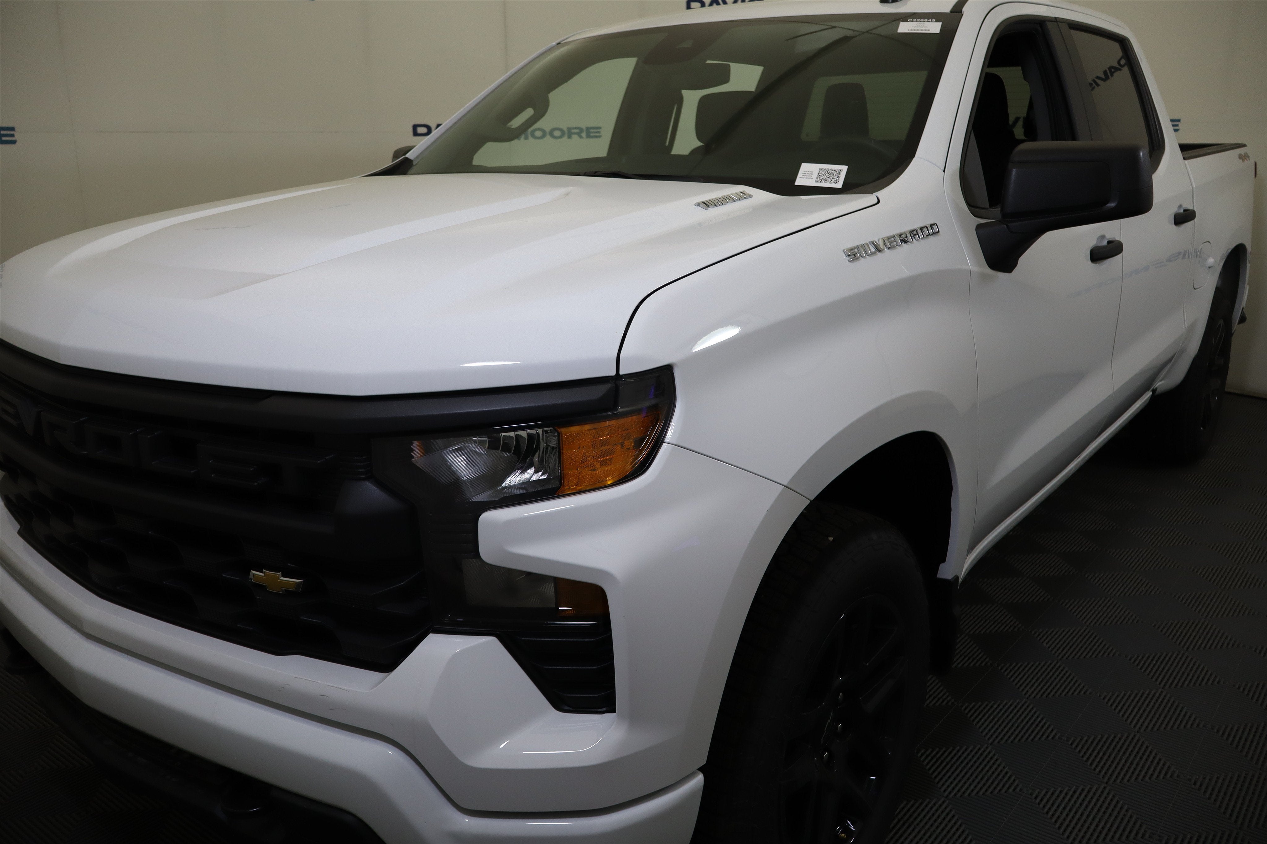 2026 Chevrolet Silverado 1500 Custom Crew Cab 4WD