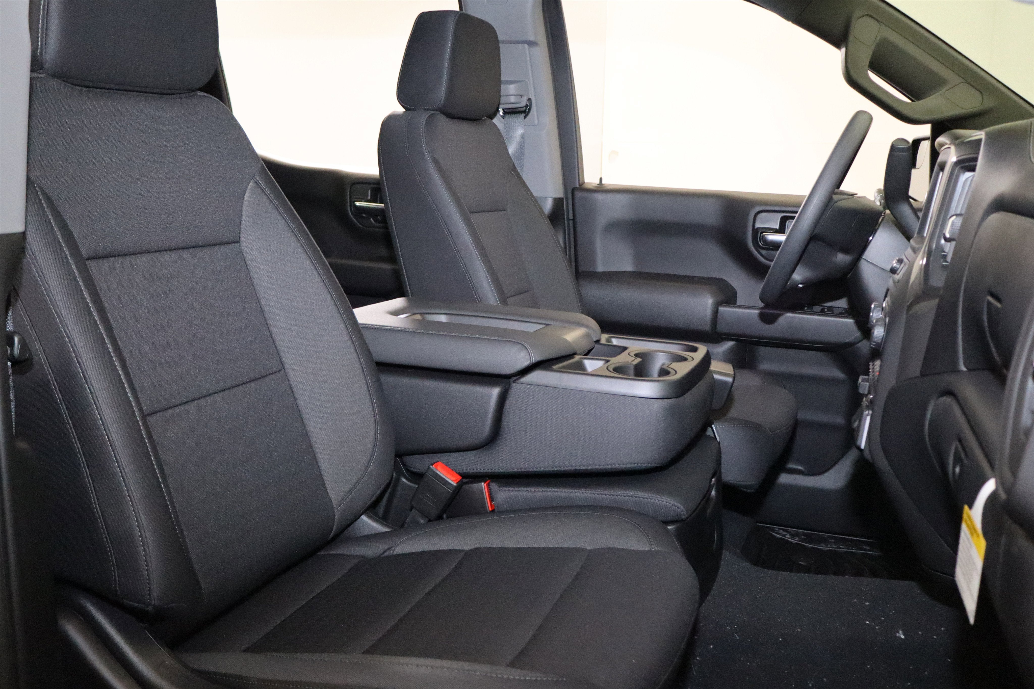 2026 Chevrolet Silverado 1500 Custom Crew Cab 4WD