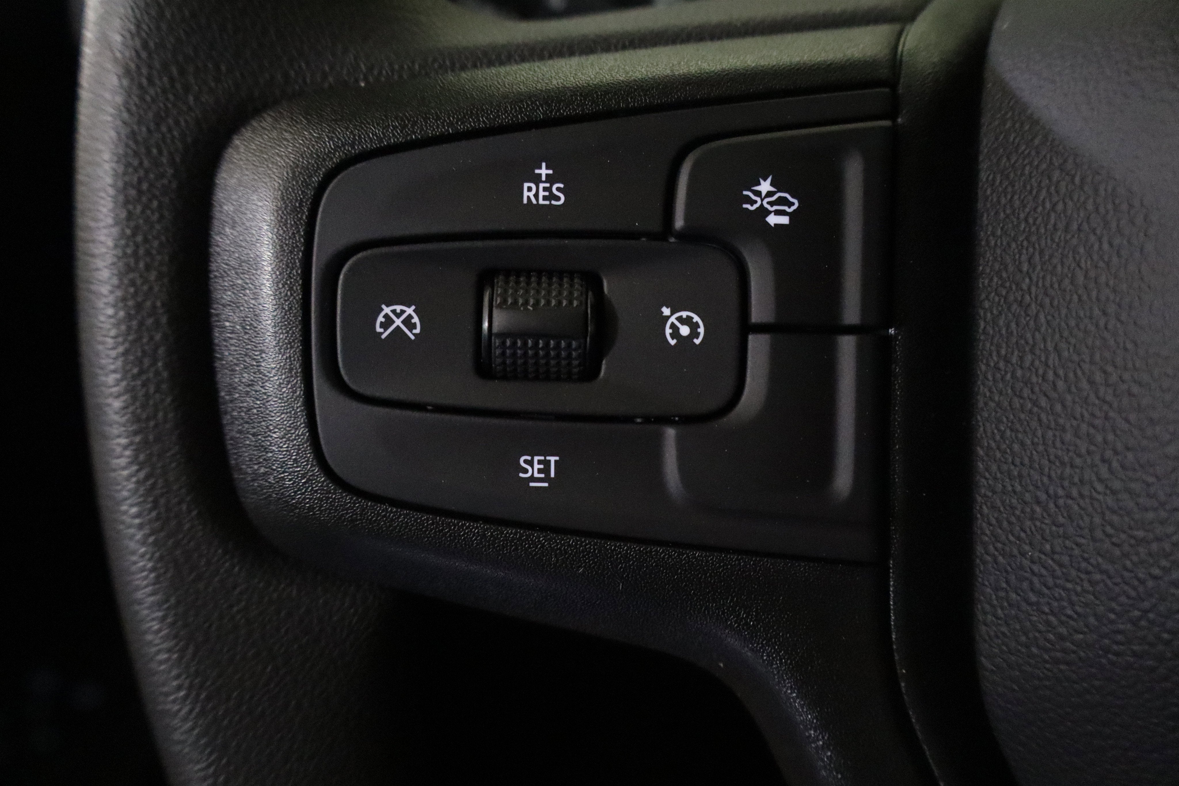 2026 Chevrolet Silverado 1500 Custom Crew Cab 4WD