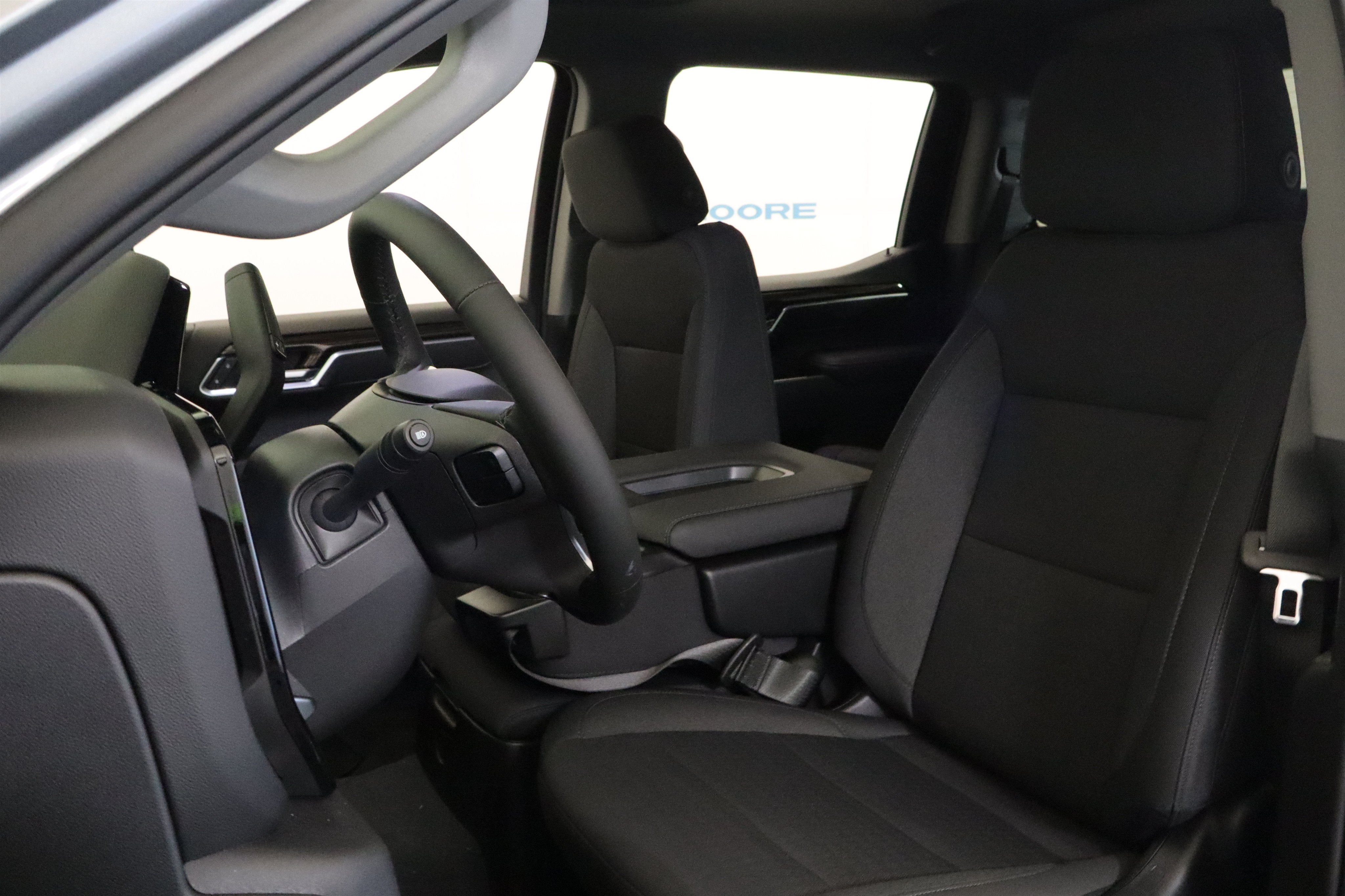 2026 Chevrolet Silverado 1500 LT Crew Cab 4WD