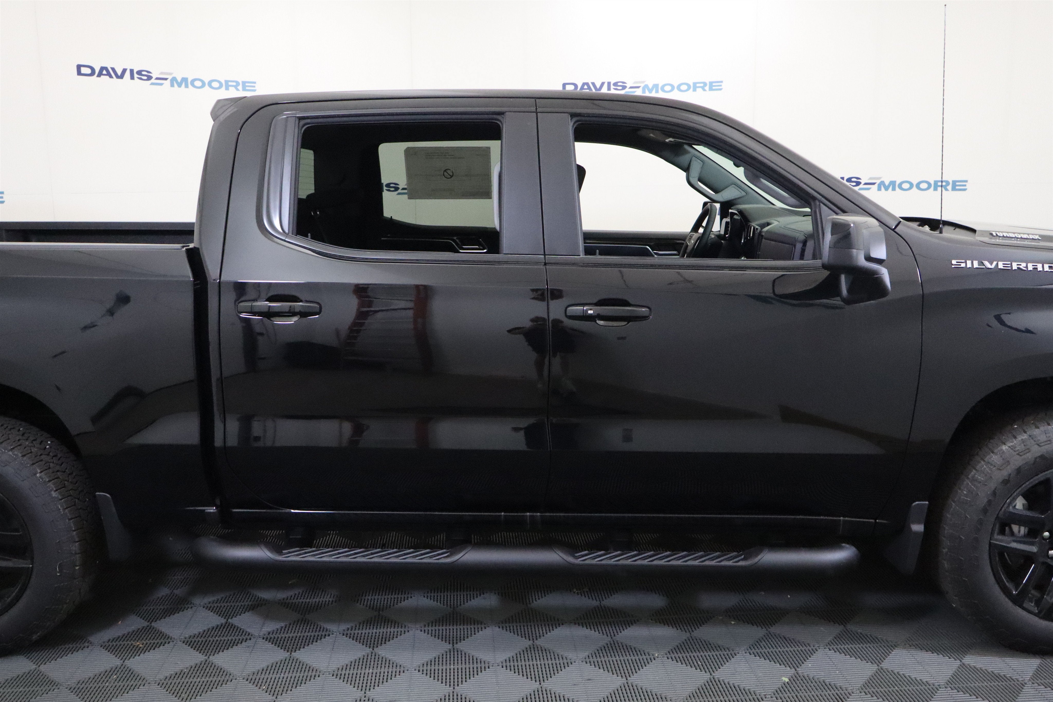 2026 Chevrolet Silverado 1500 RST Crew Cab 4WD