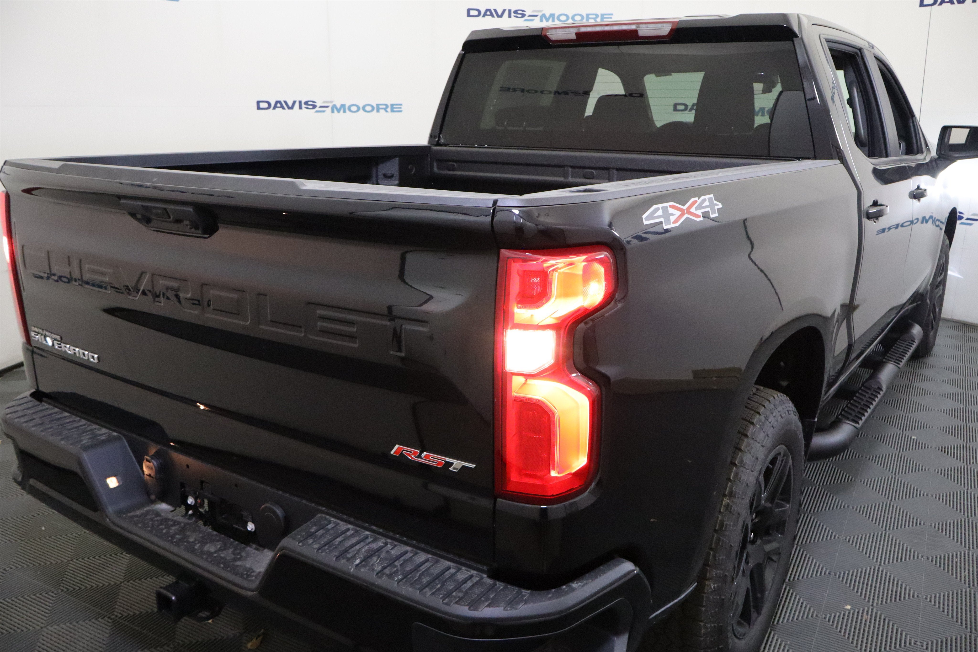 2026 Chevrolet Silverado 1500 RST Crew Cab 4WD