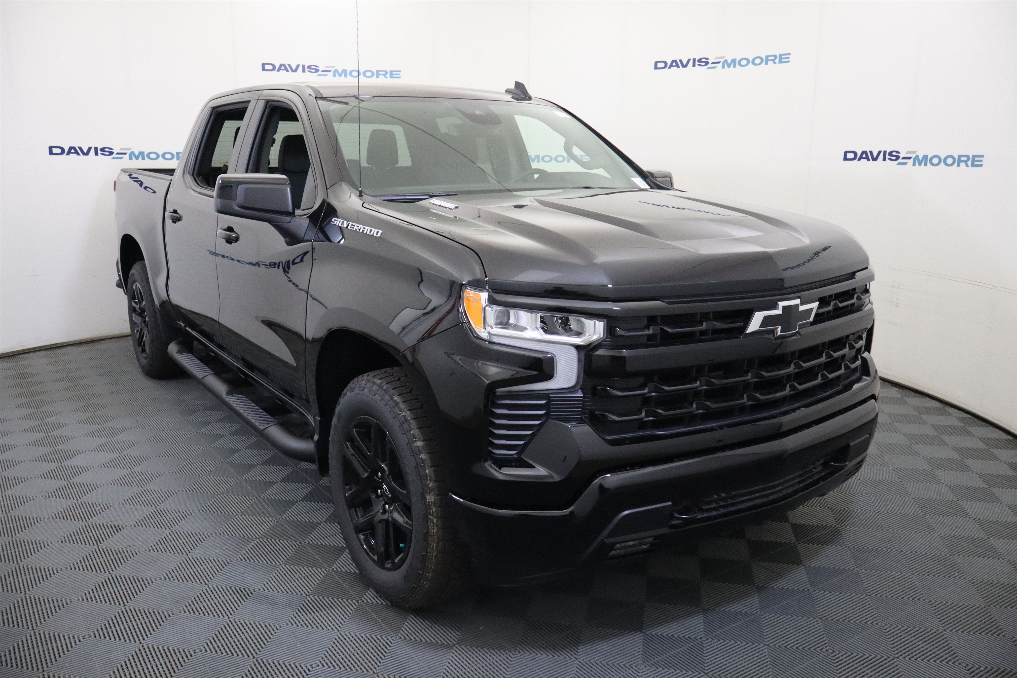 2026 Chevrolet Silverado 1500 RST Crew Cab 4WD