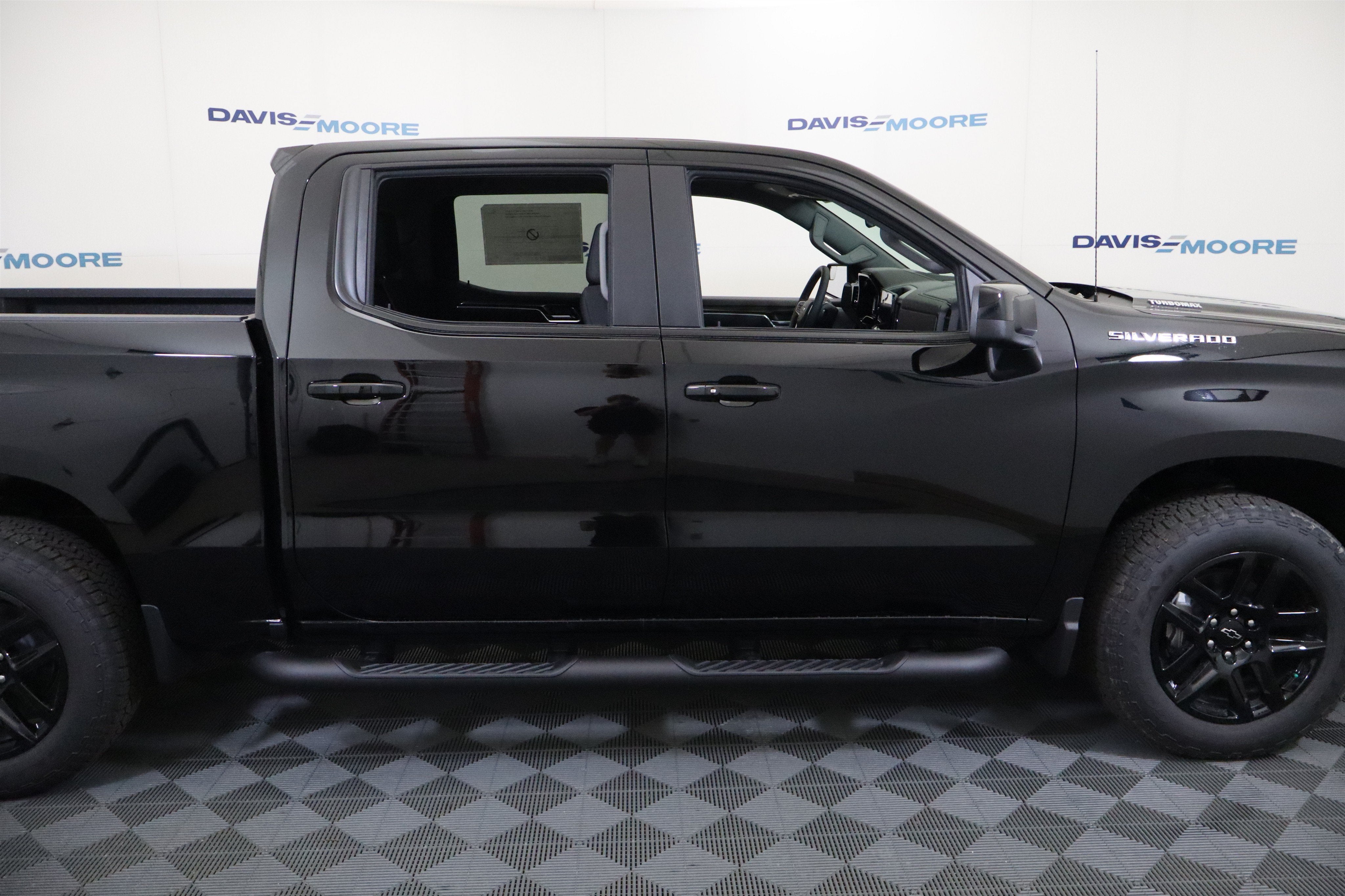 2026 Chevrolet Silverado 1500 RST Crew Cab 4WD