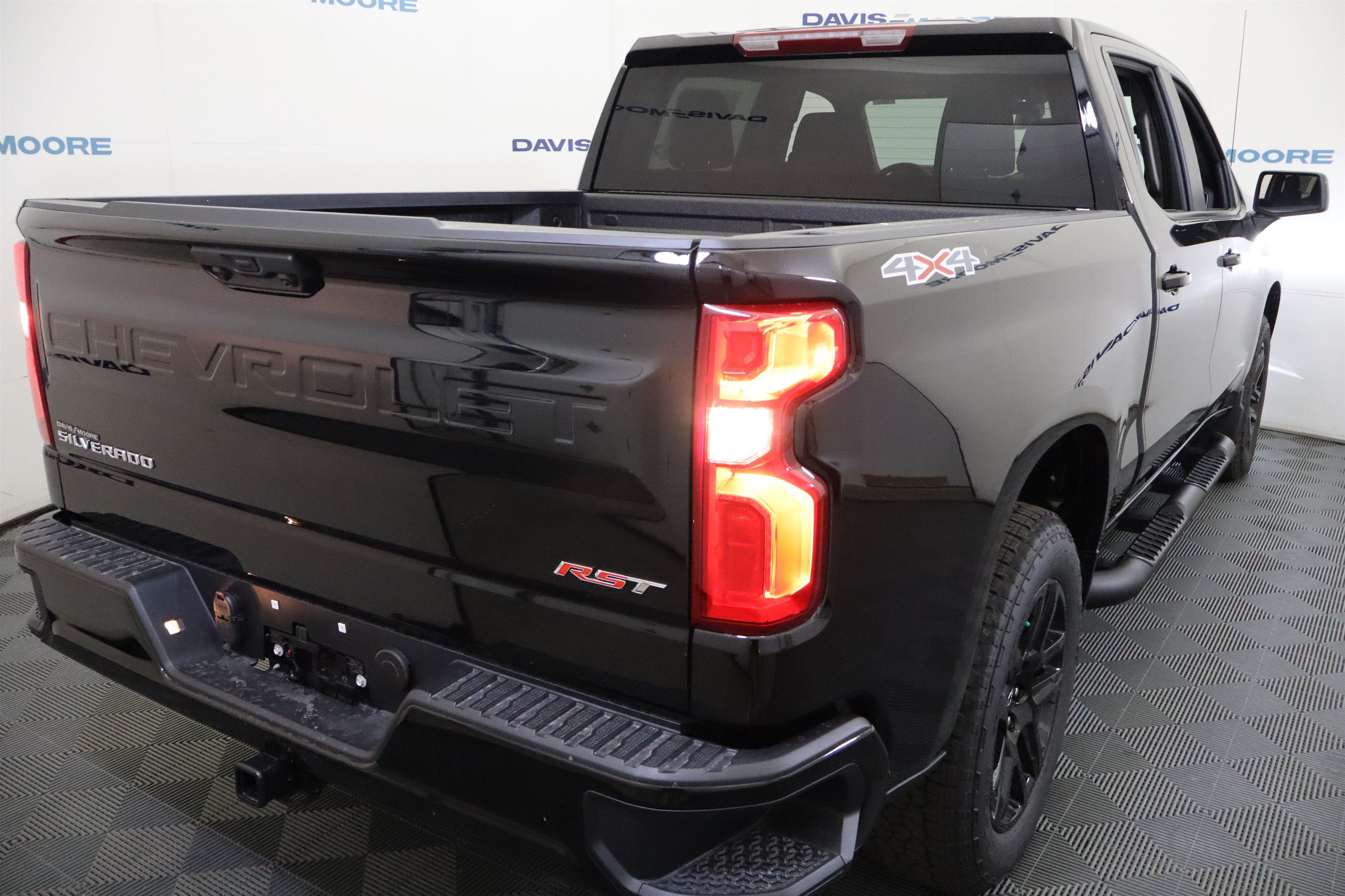 2026 Chevrolet Silverado 1500 RST Crew Cab 4WD