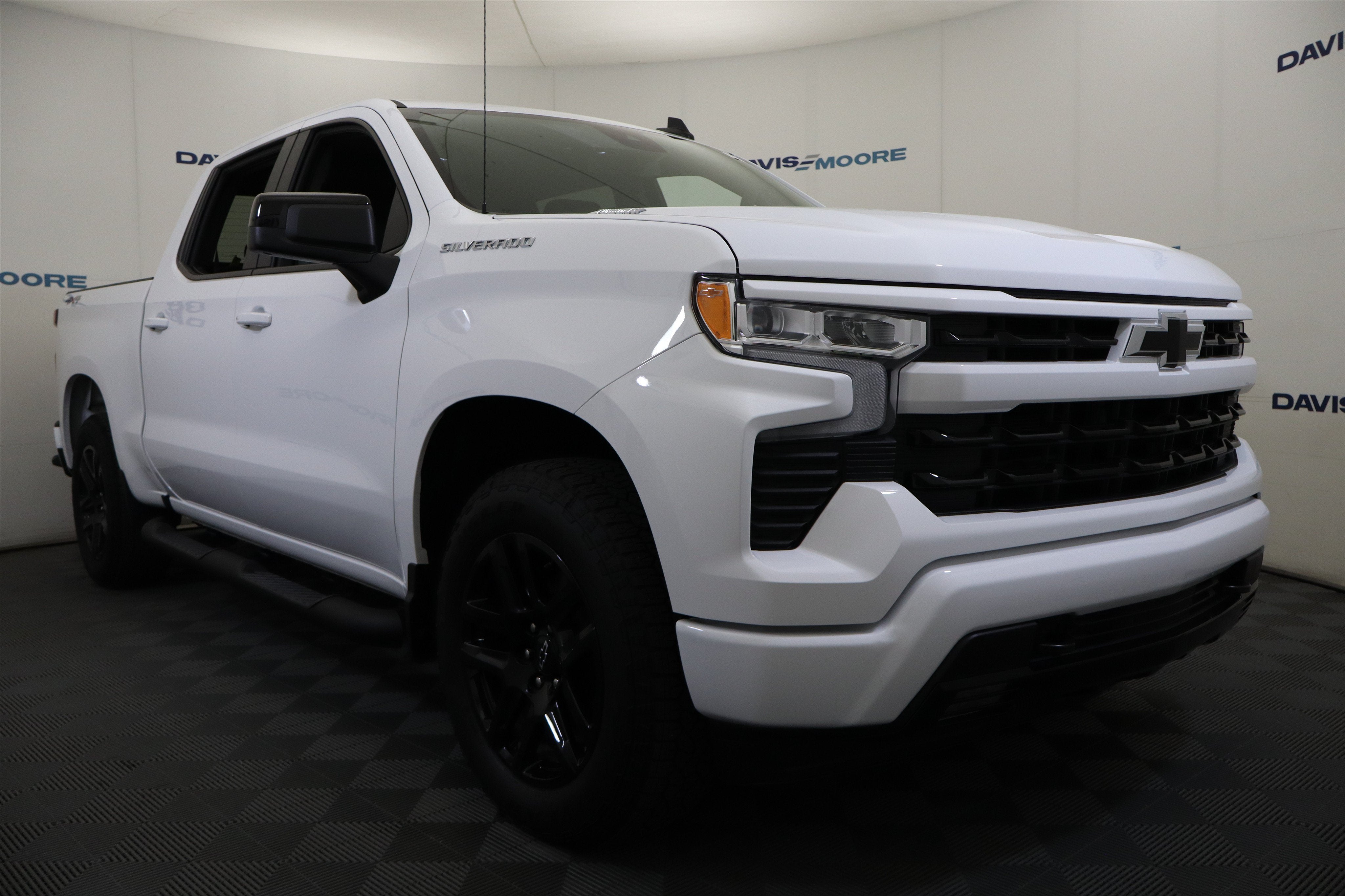 2026 Chevrolet Silverado 1500 RST Crew Cab 4WD