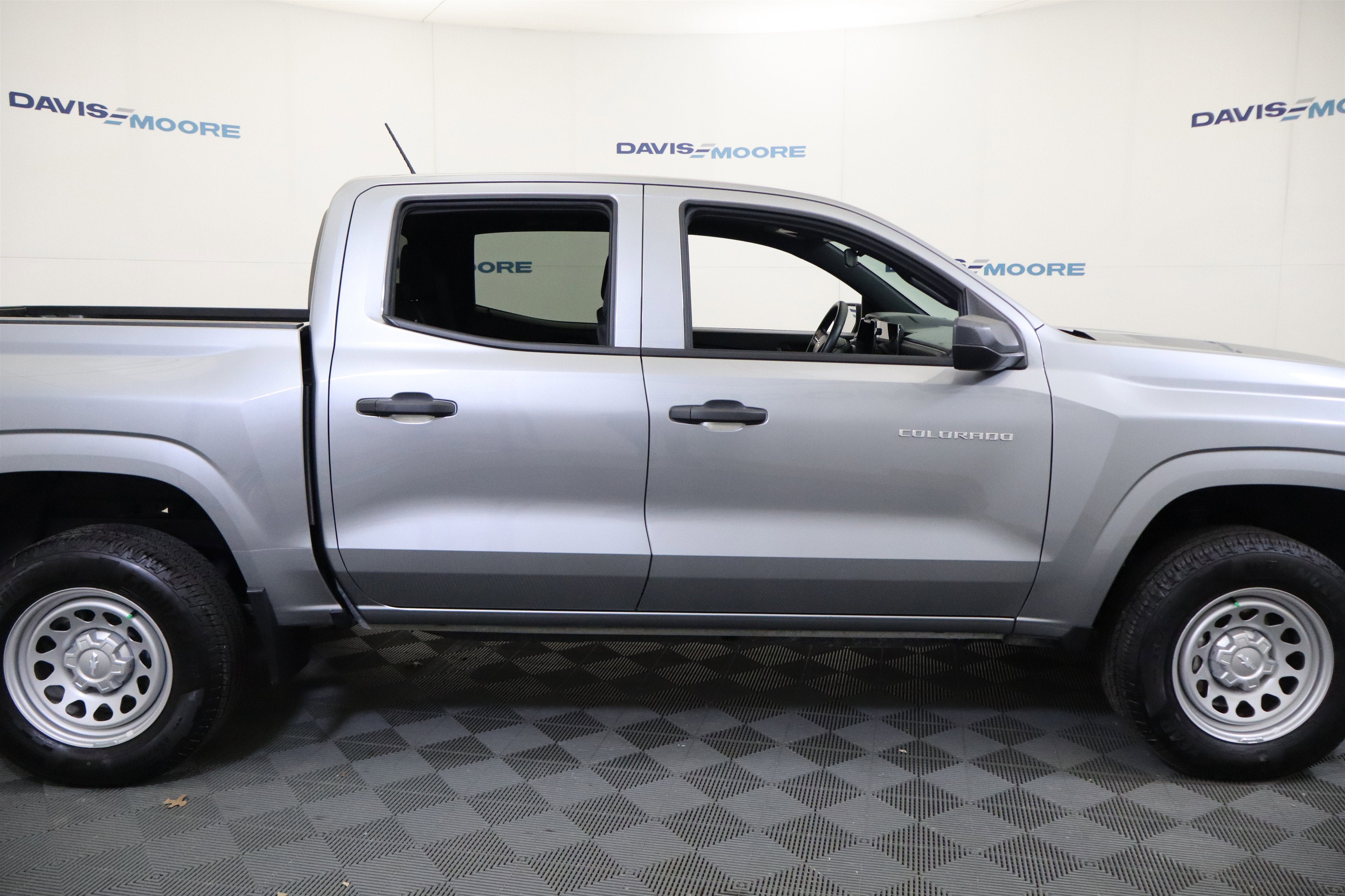 2026 Chevrolet Colorado 4WD Work Truck Crew Cab