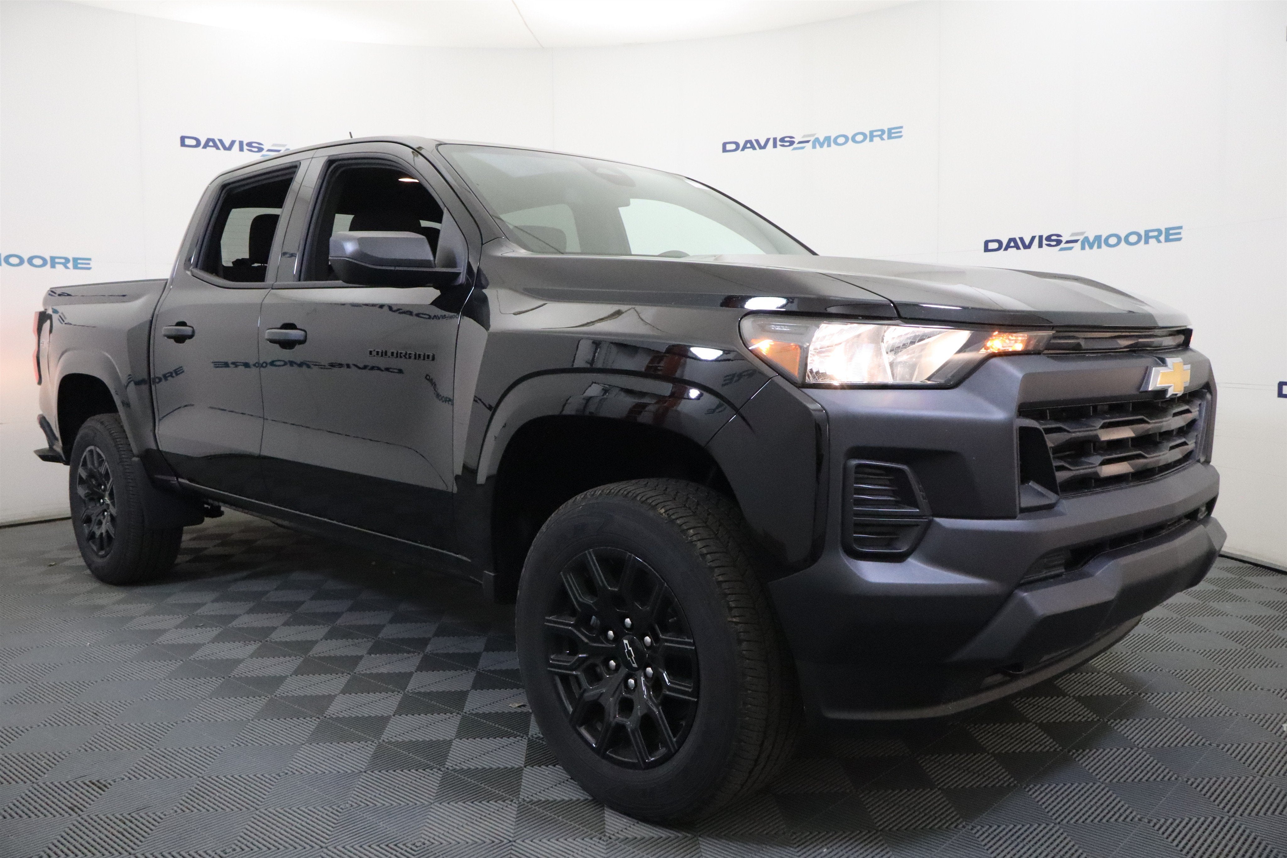 2026 Chevrolet Colorado 4WD Work Truck Crew Cab