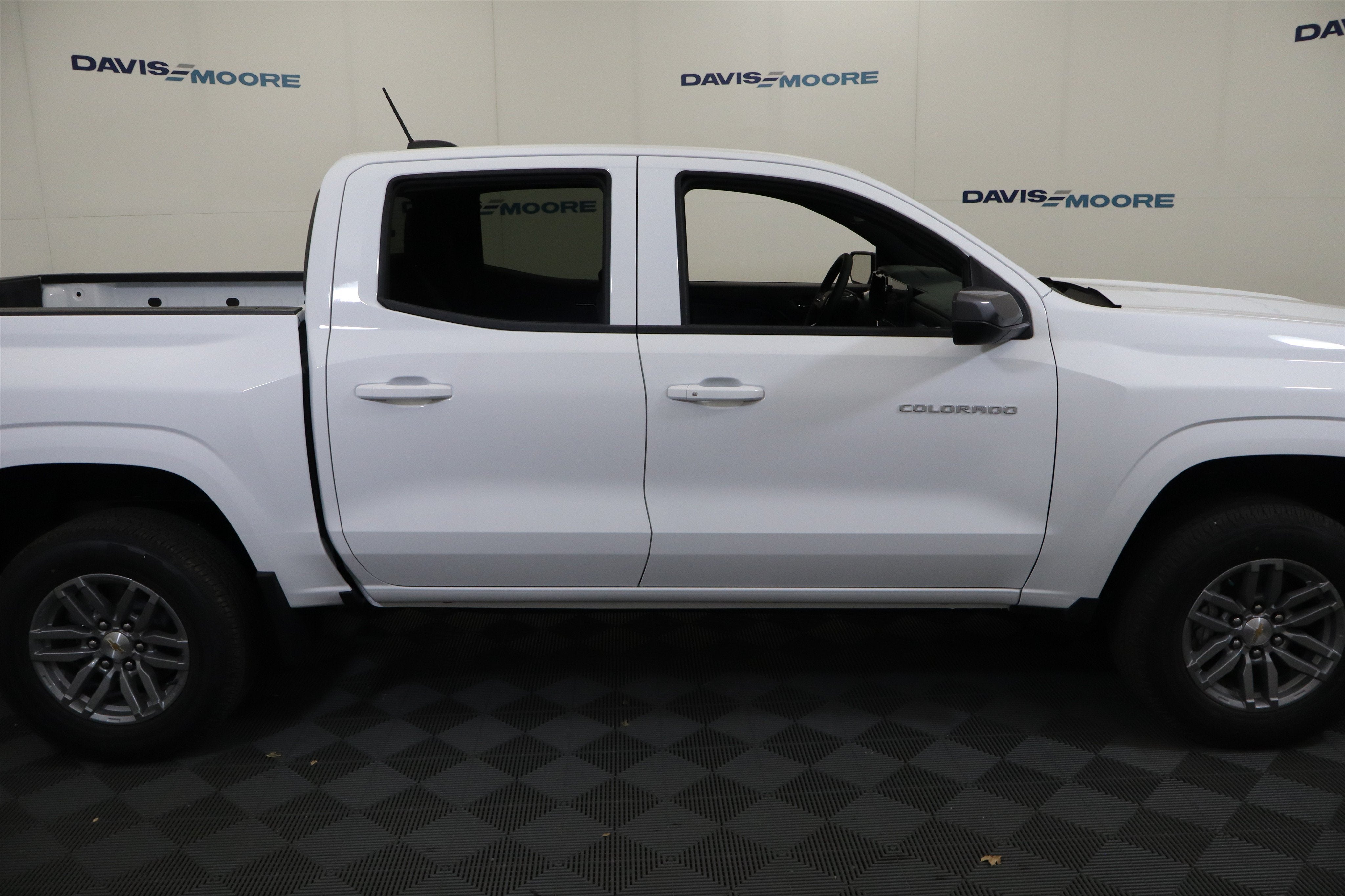 2026 Chevrolet Colorado 4WD LT Crew Cab