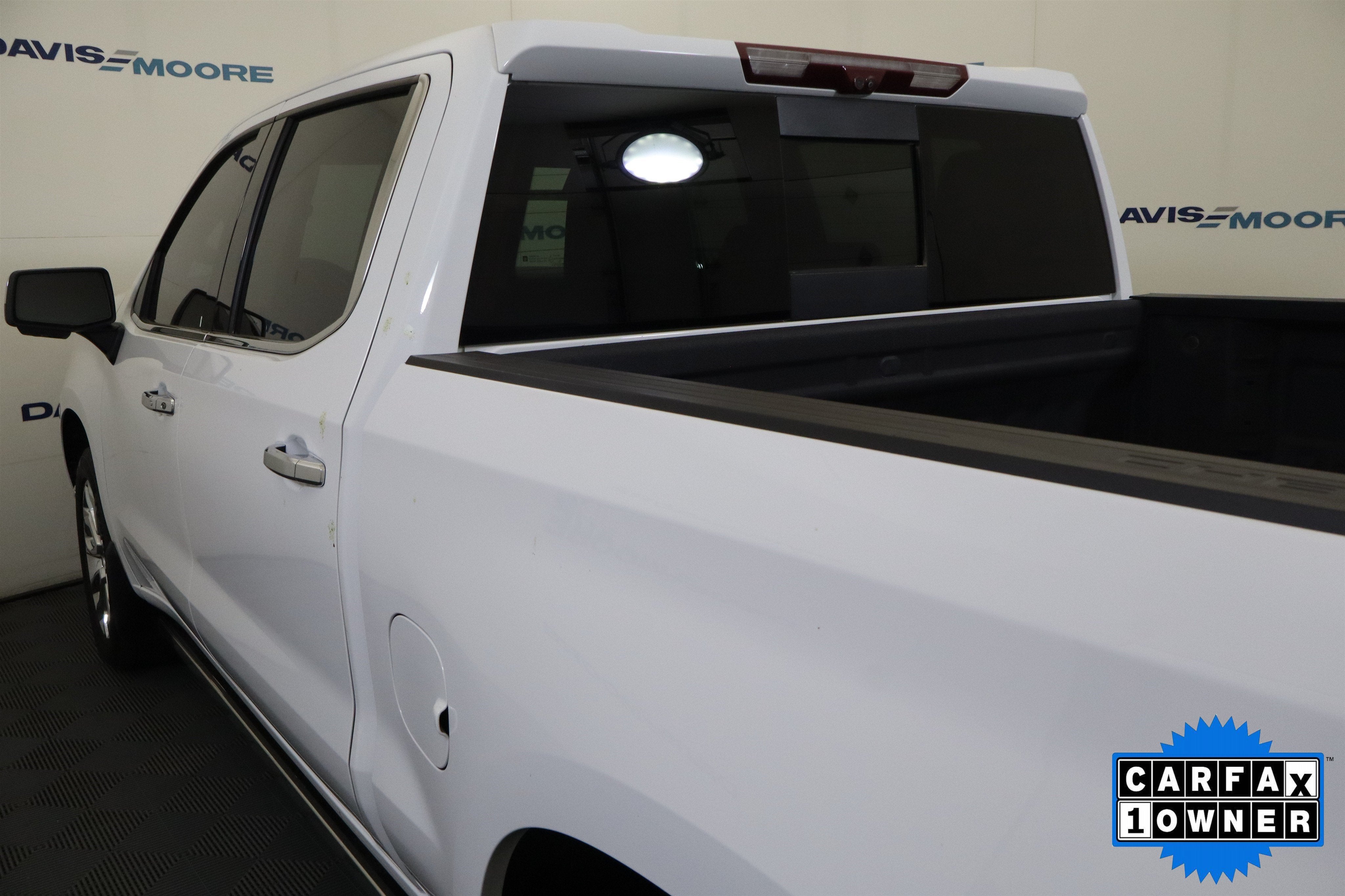 2024 Chevrolet Silverado 1500 LTZ Crew Cab 4WD