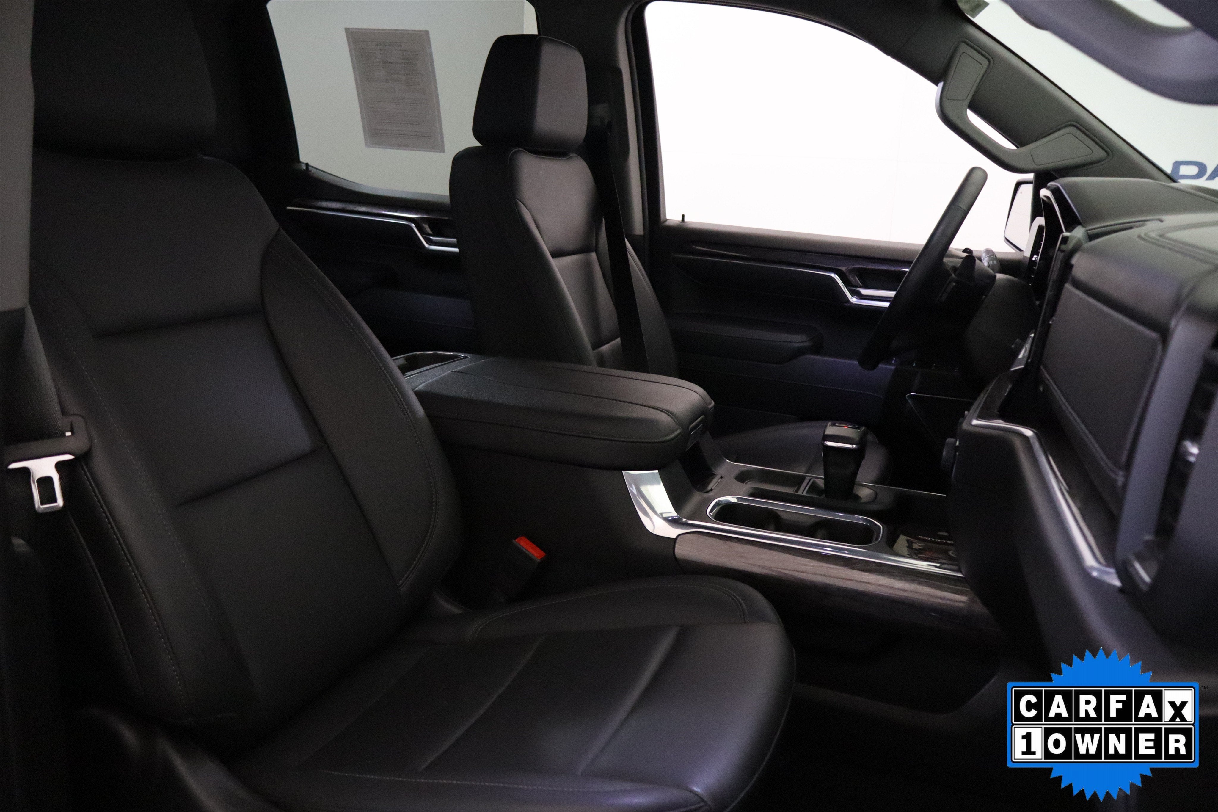 2024 Chevrolet Silverado 1500 LTZ Crew Cab 4WD