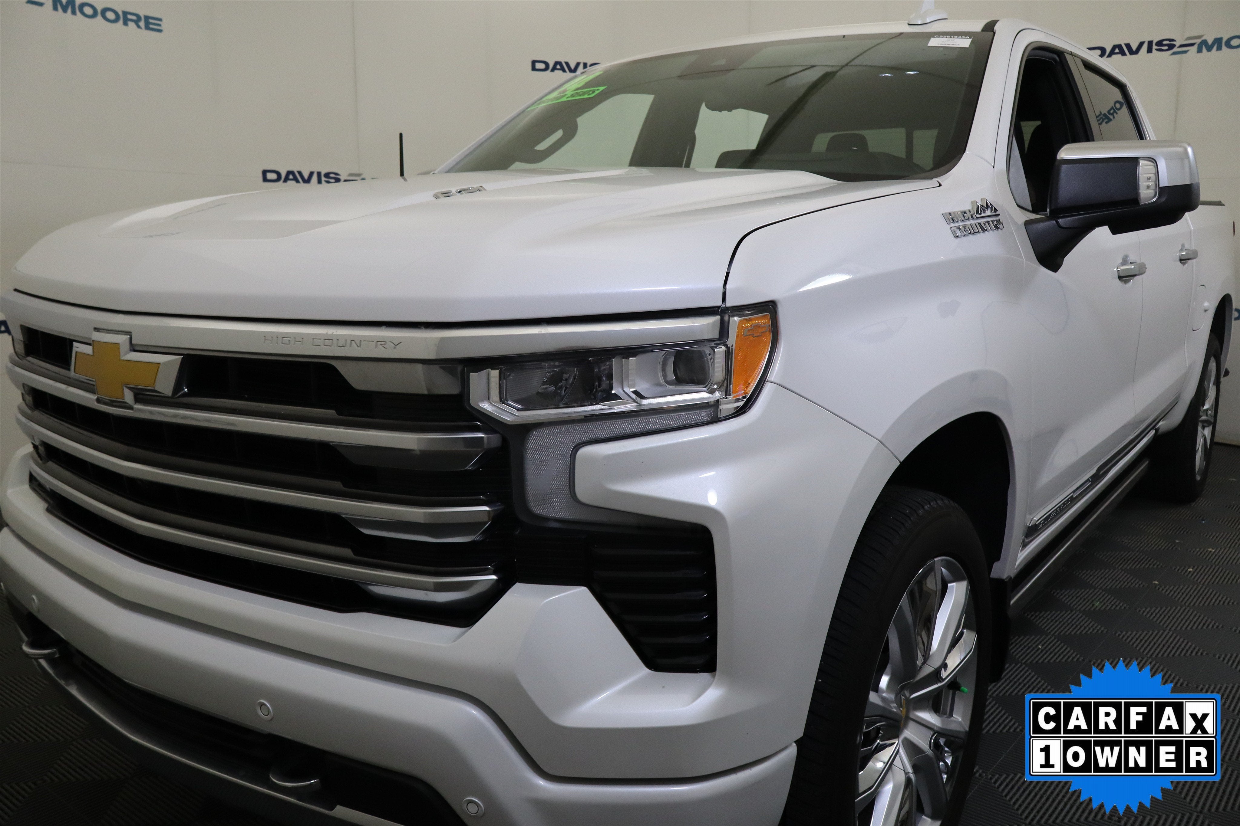 2024 Chevrolet Silverado 1500 High Country Crew Cab 4WD
