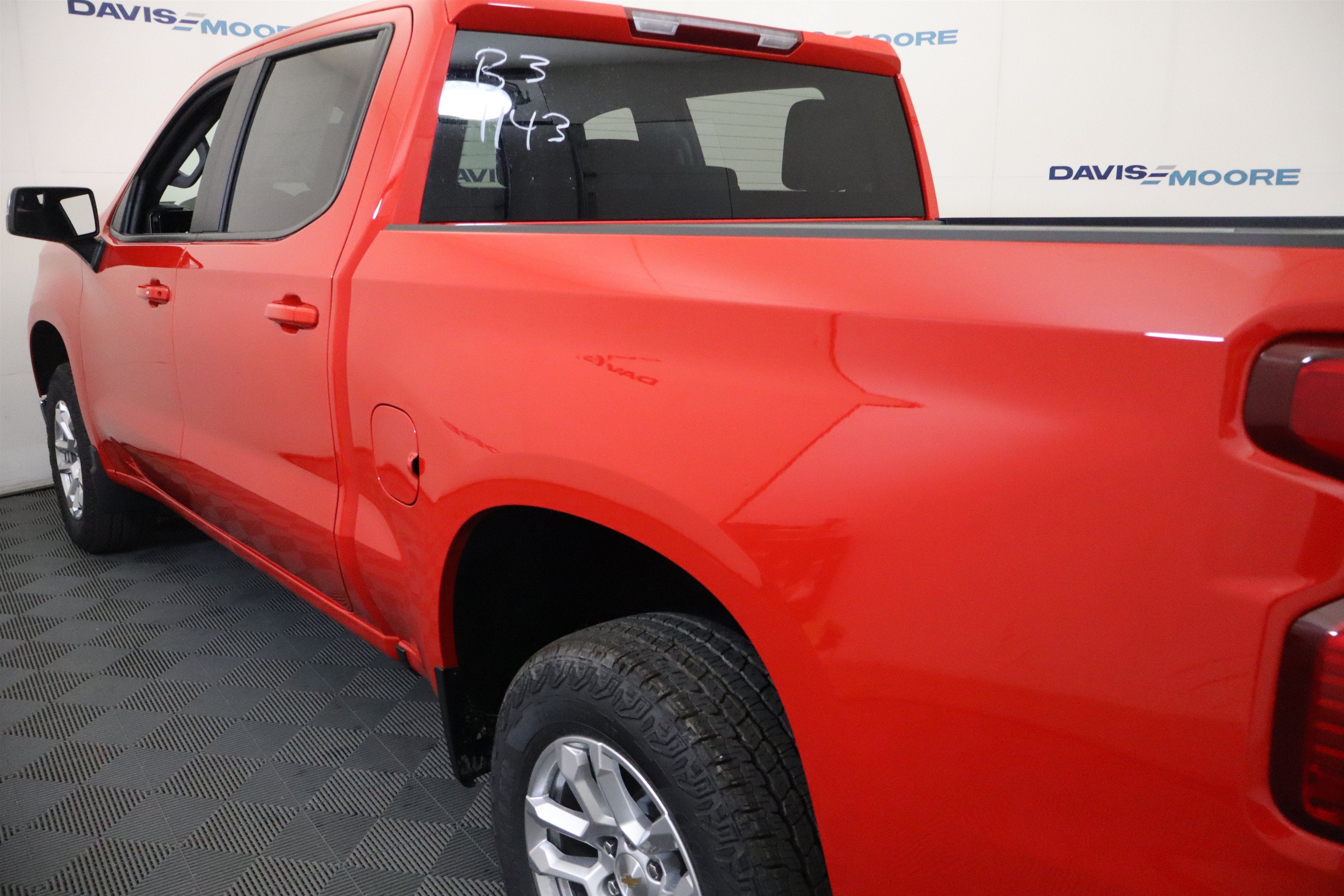 2026 Chevrolet Silverado 1500 LT Crew Cab 4WD