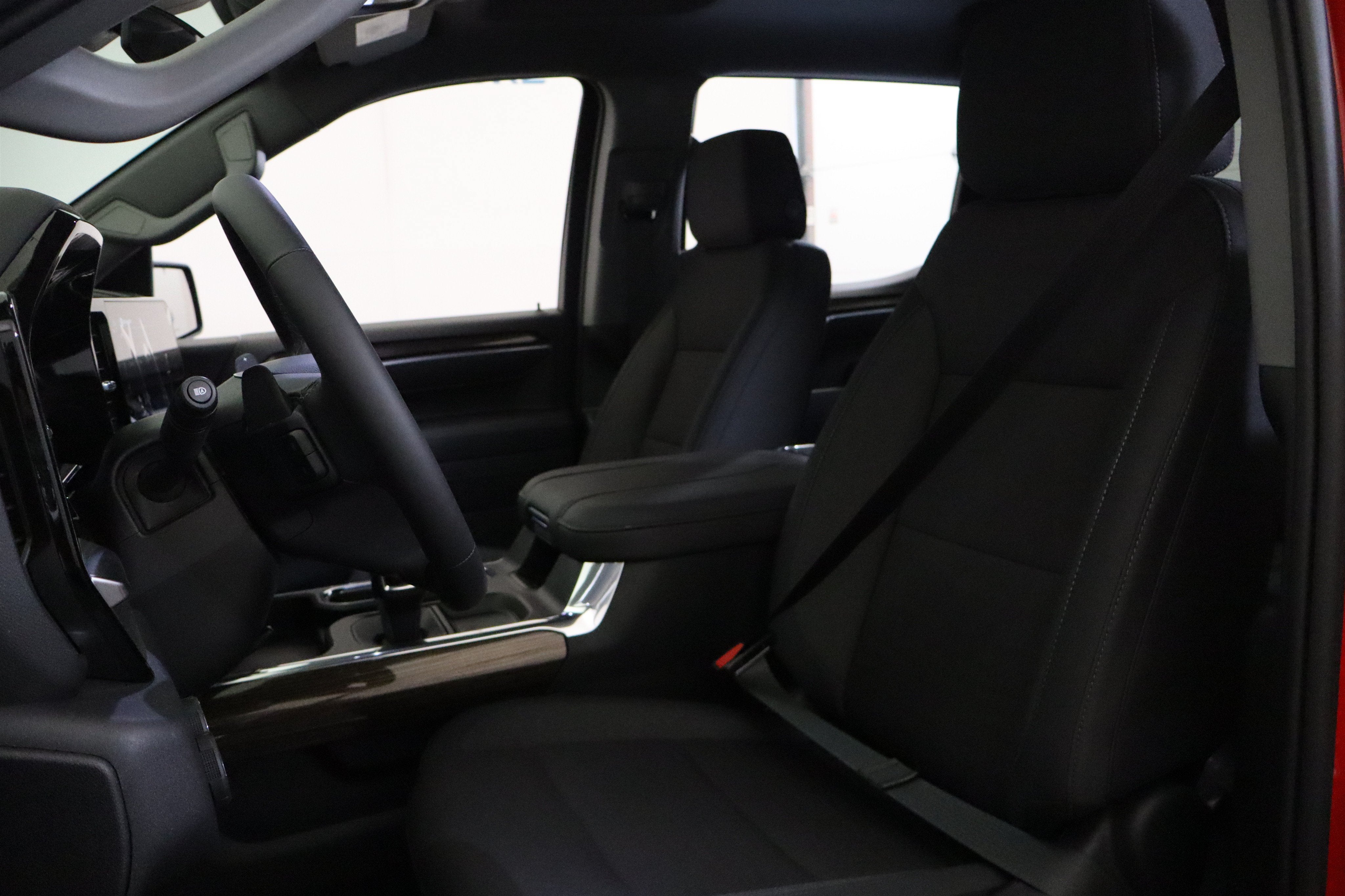 2026 Chevrolet Silverado 1500 LT Crew Cab 4WD