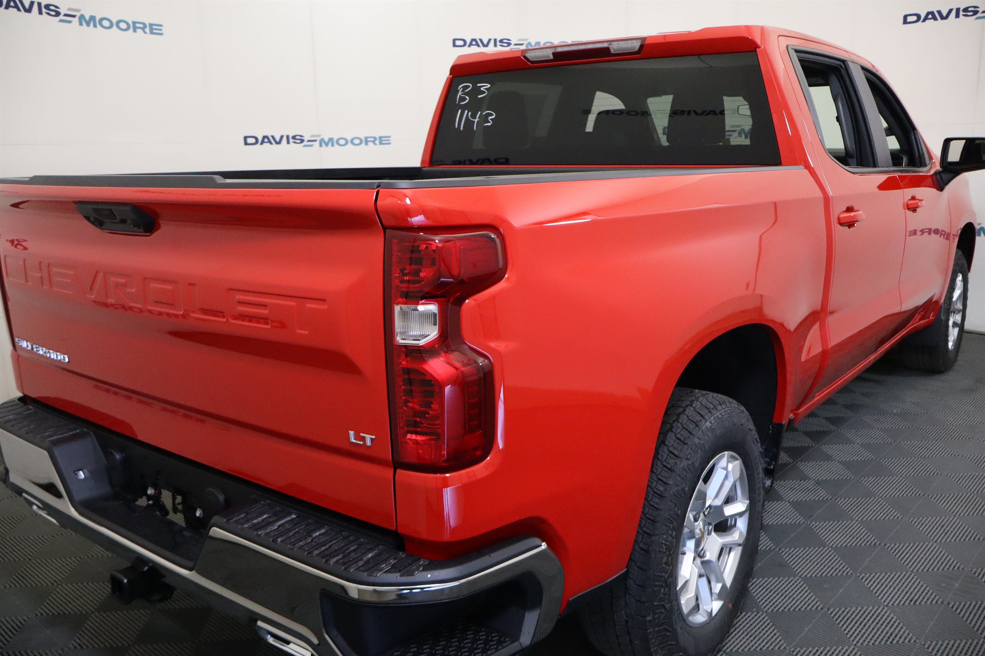 2026 Chevrolet Silverado 1500 LT Crew Cab 4WD