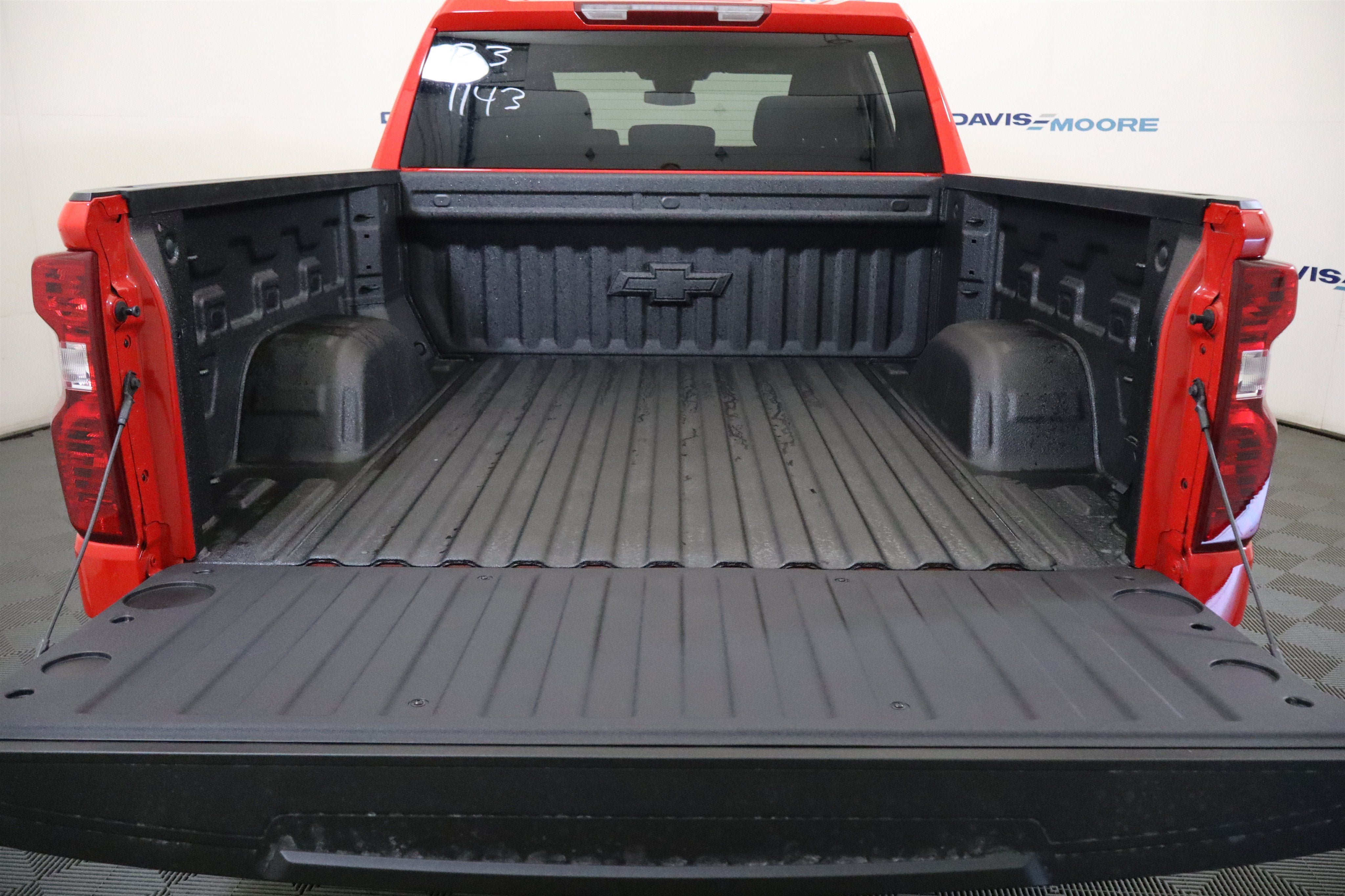 2026 Chevrolet Silverado 1500 LT Crew Cab 4WD