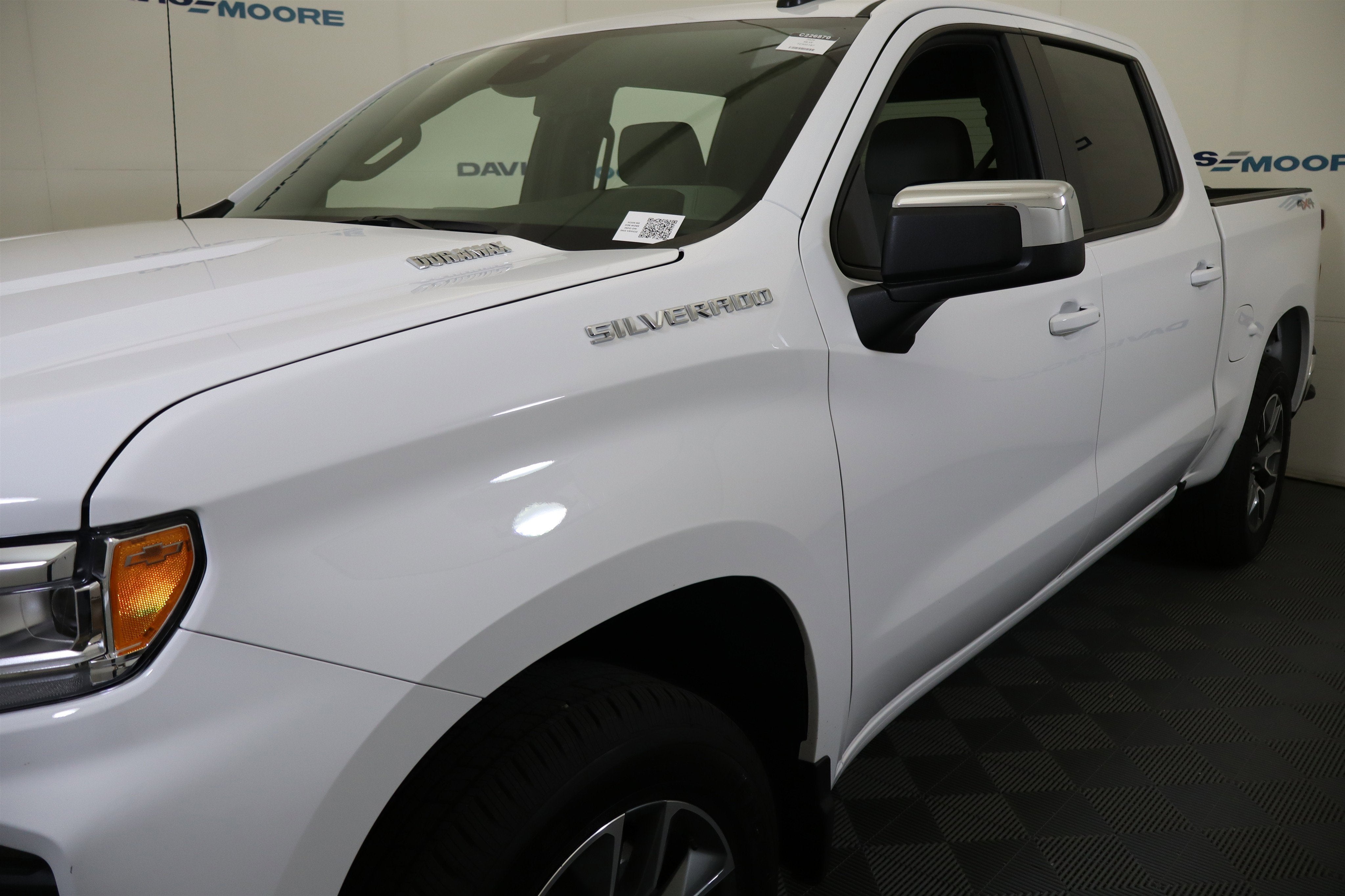 2026 Chevrolet Silverado 1500 LT Crew Cab 4WD